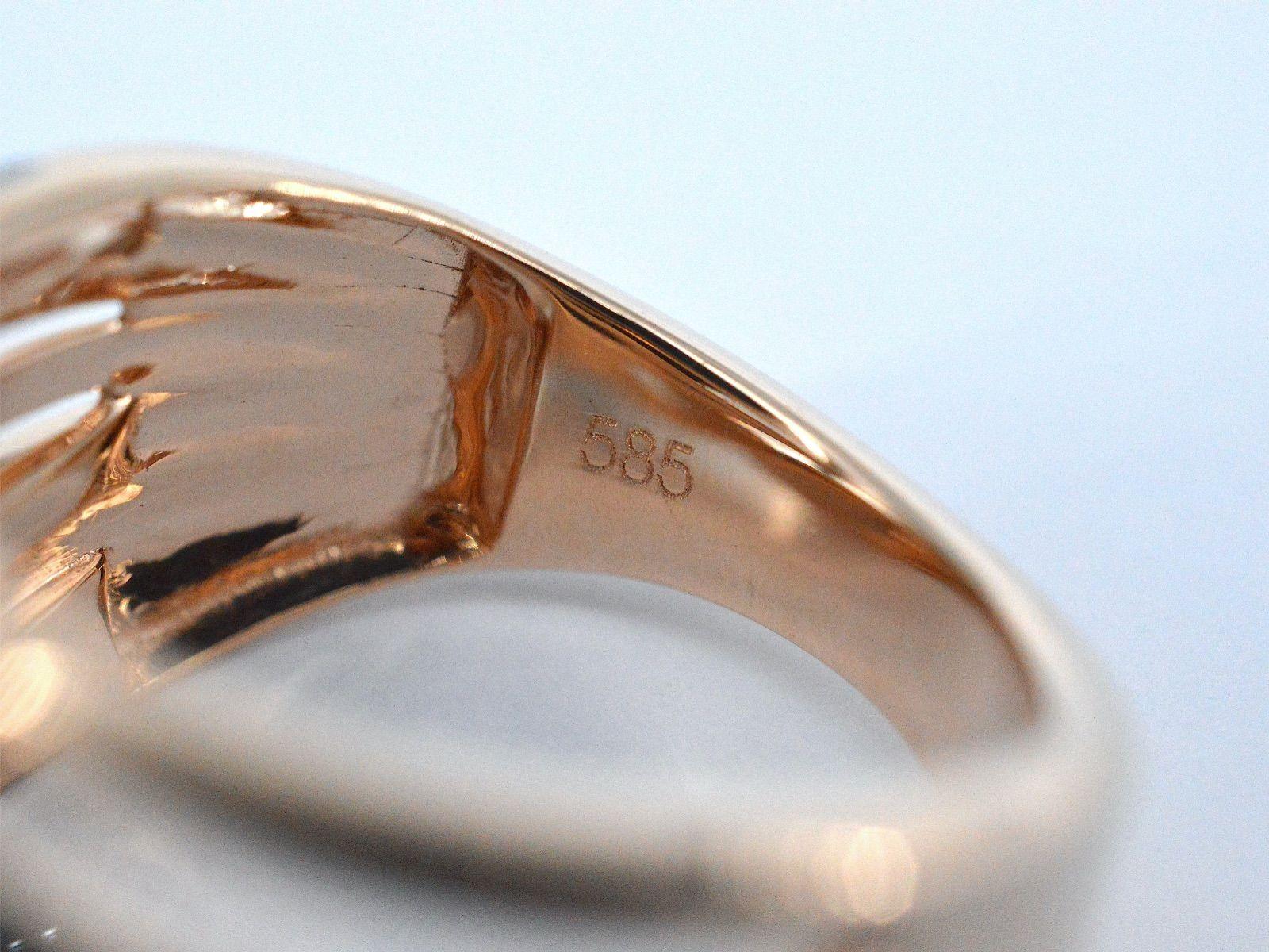 Rose Gold Design Ring with White and Black Brilliant Diamonds For Sale 2