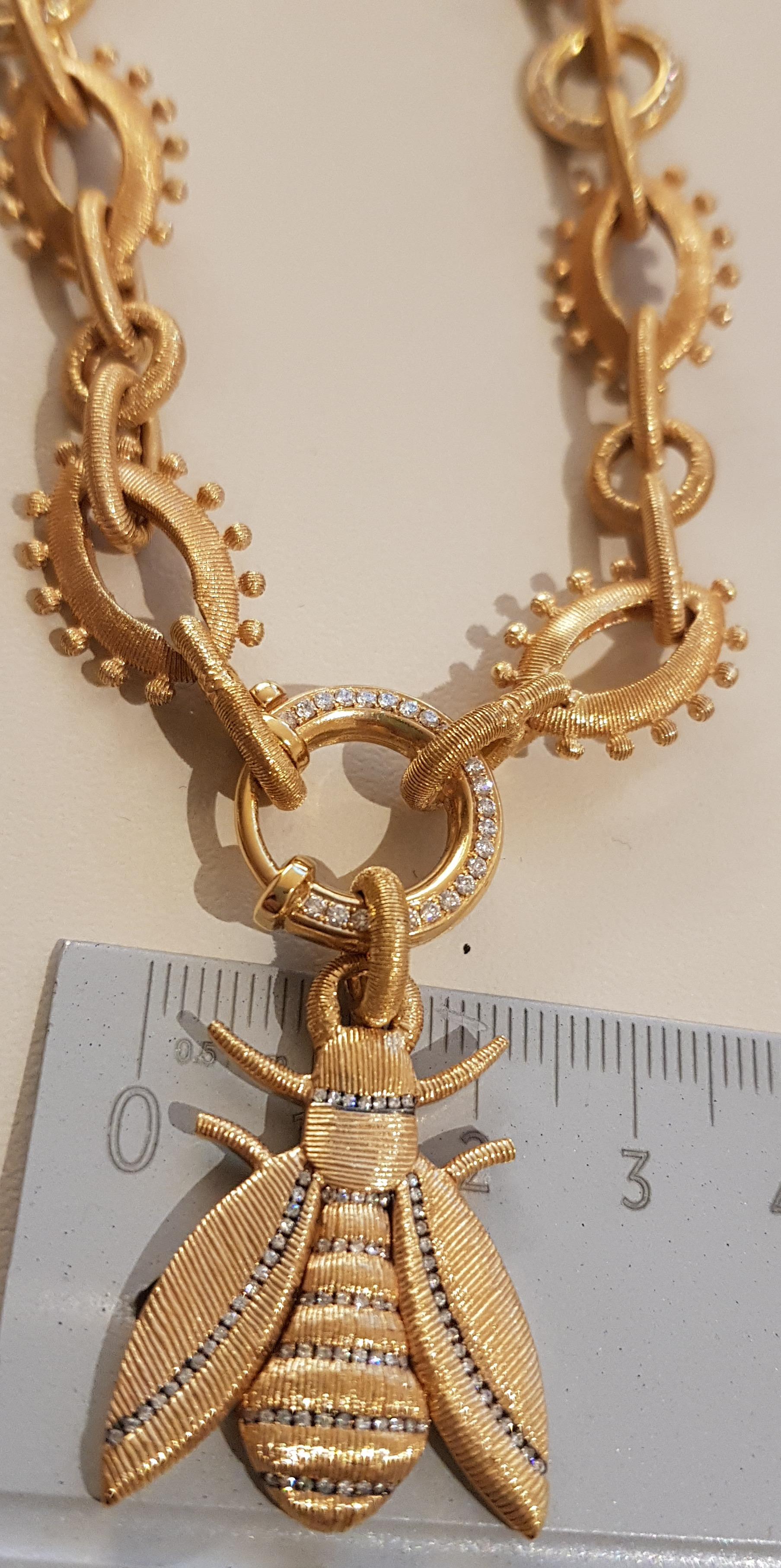 Rose Gold Diamond Bee Chain Necklaces For Sale 2