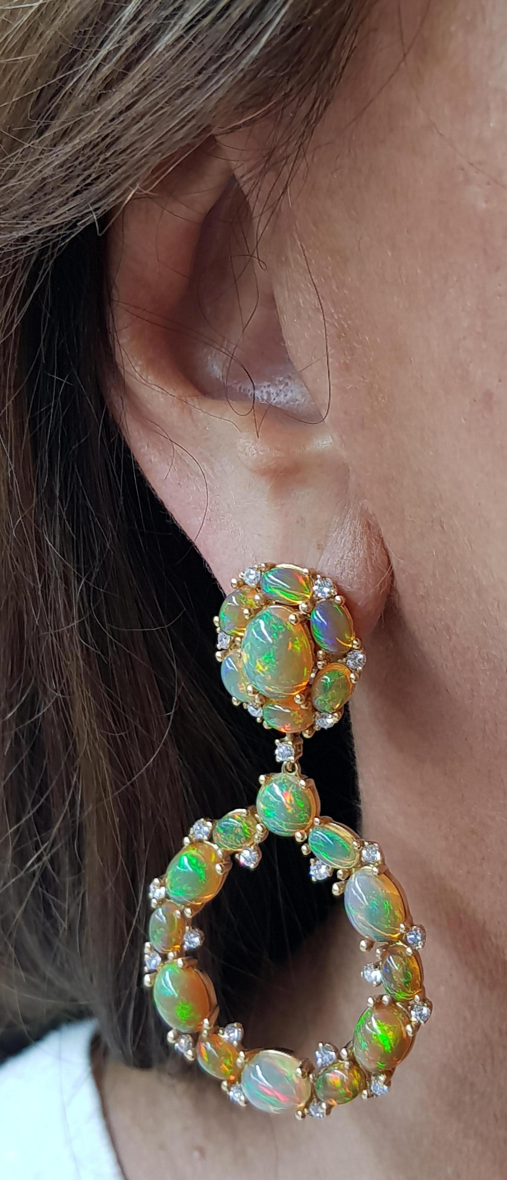 Rose Gold Diamond Cabochon Opal Earrings In New Condition For Sale In Findikli, Beyoglu