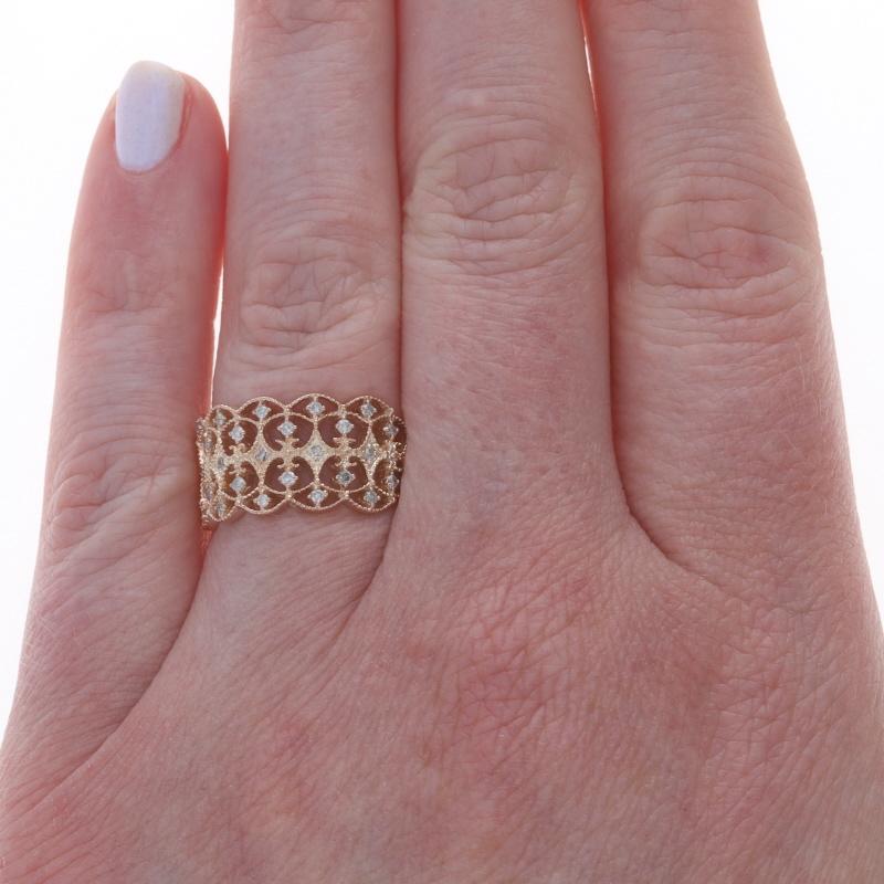 Anillo de oro rosa con diamantes de cóctel 10k brillante redondo .25ctw Corte redondo en venta