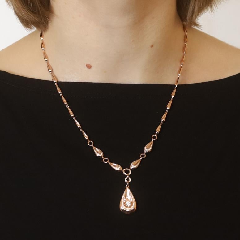 Collar de Oro Rosa con Gota de Diamantes - 18k Redondo .64ctw Graduado Lágrima Ajustable Corte redondo en venta