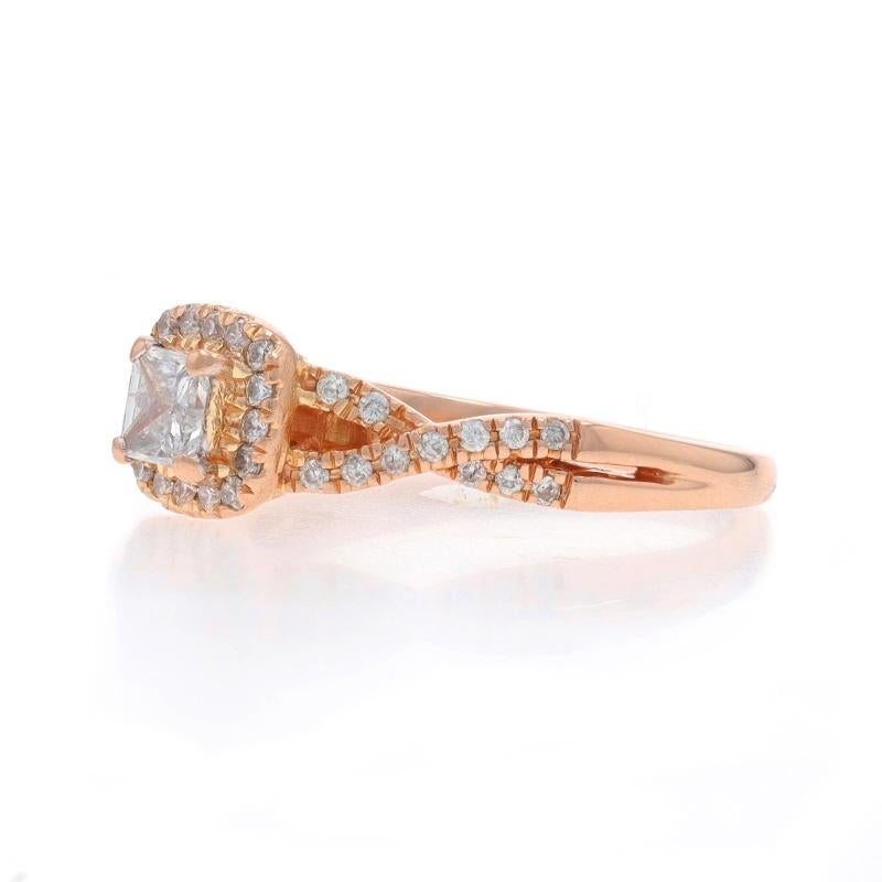 Bague de fiançailles en or rose 14k Princesse .50ctw Halo Excellent état - En vente à Greensboro, NC