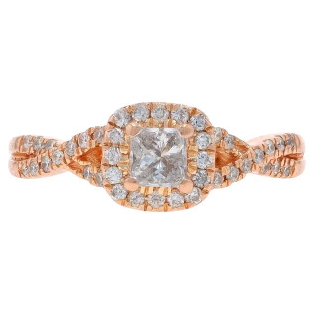 Bague de fiançailles en or rose 14k Princesse .50ctw Halo en vente