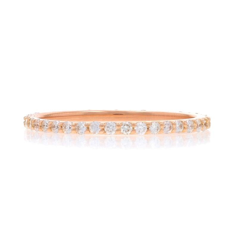 Größe: 8

Metallgehalt: 18k Rose Gold

Informationen zu Stein

Natürliche Diamanten
Karat(e): .50ctw
Schliff: Runder Brillant
Farbe: H - I
Reinheit: VS1 - VS2

Karat gesamt: .50ctw

Stil: Ewigkeit

Messungen

Höhe der Oberfläche (von Norden nach