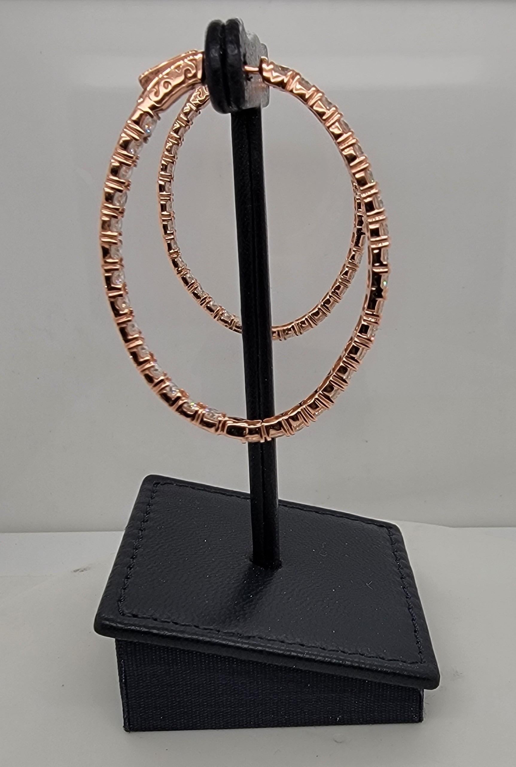 Rose Gold Diamond Hoop Earrings In New Condition For Sale In New York, NY