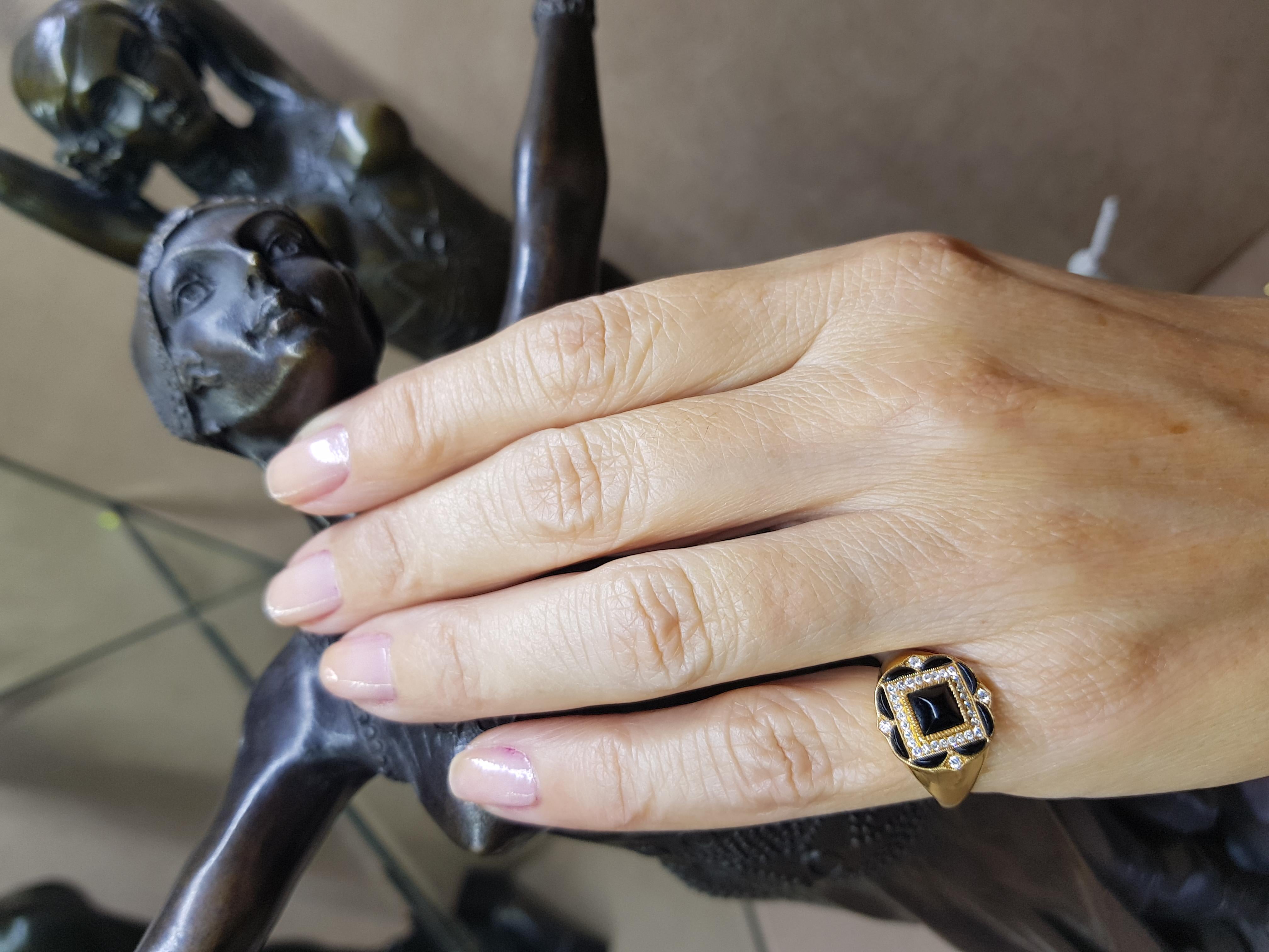 18 Karat Rose  Gold Diamonds Onyx  Art Deco Ring
0,16 Carat Diamond
6,25 Carat Onyx
Ring Size: 8