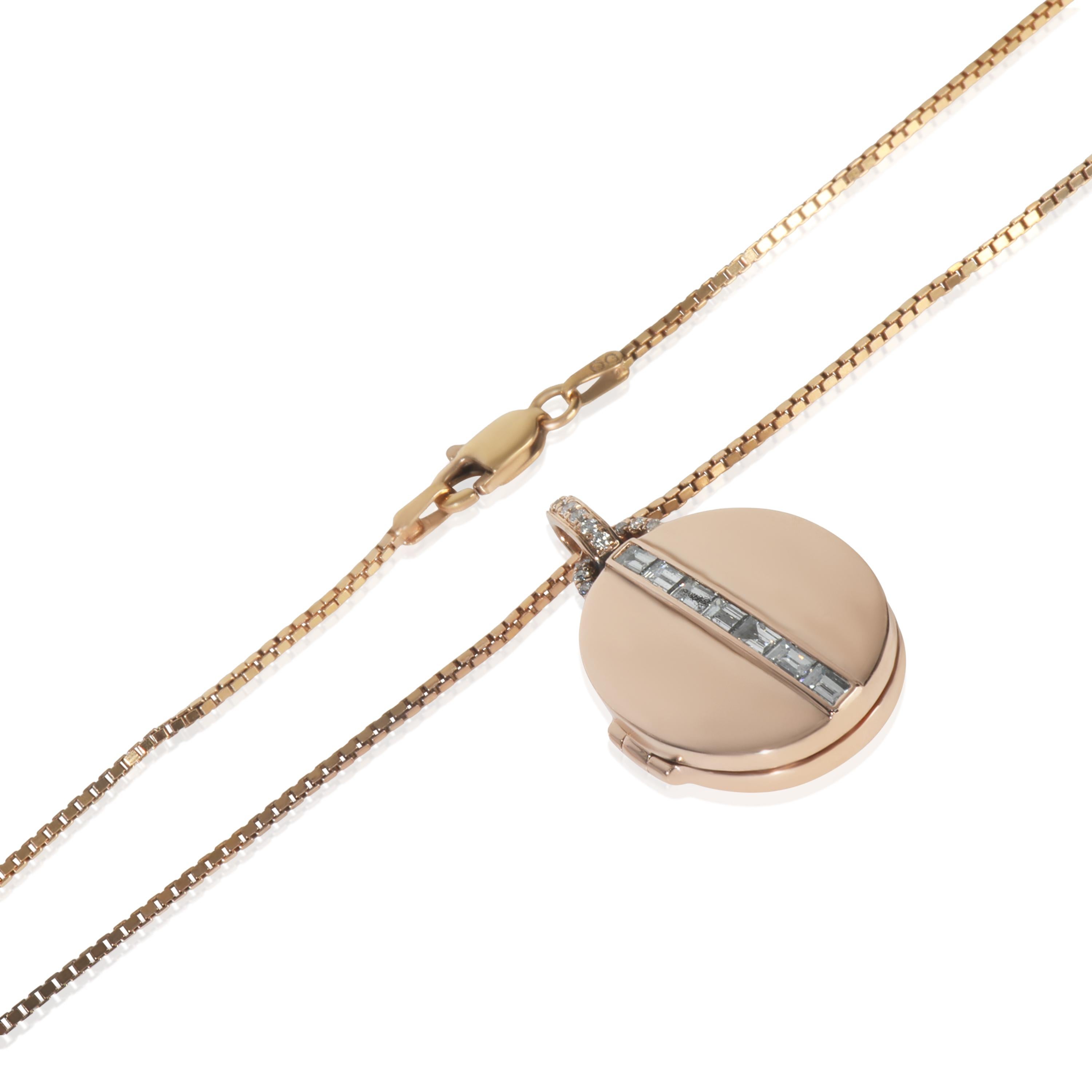 Ciondolo a forma di medaglione ovale con diamante in oro rosa In condizioni ottime in vendita a New York, NY