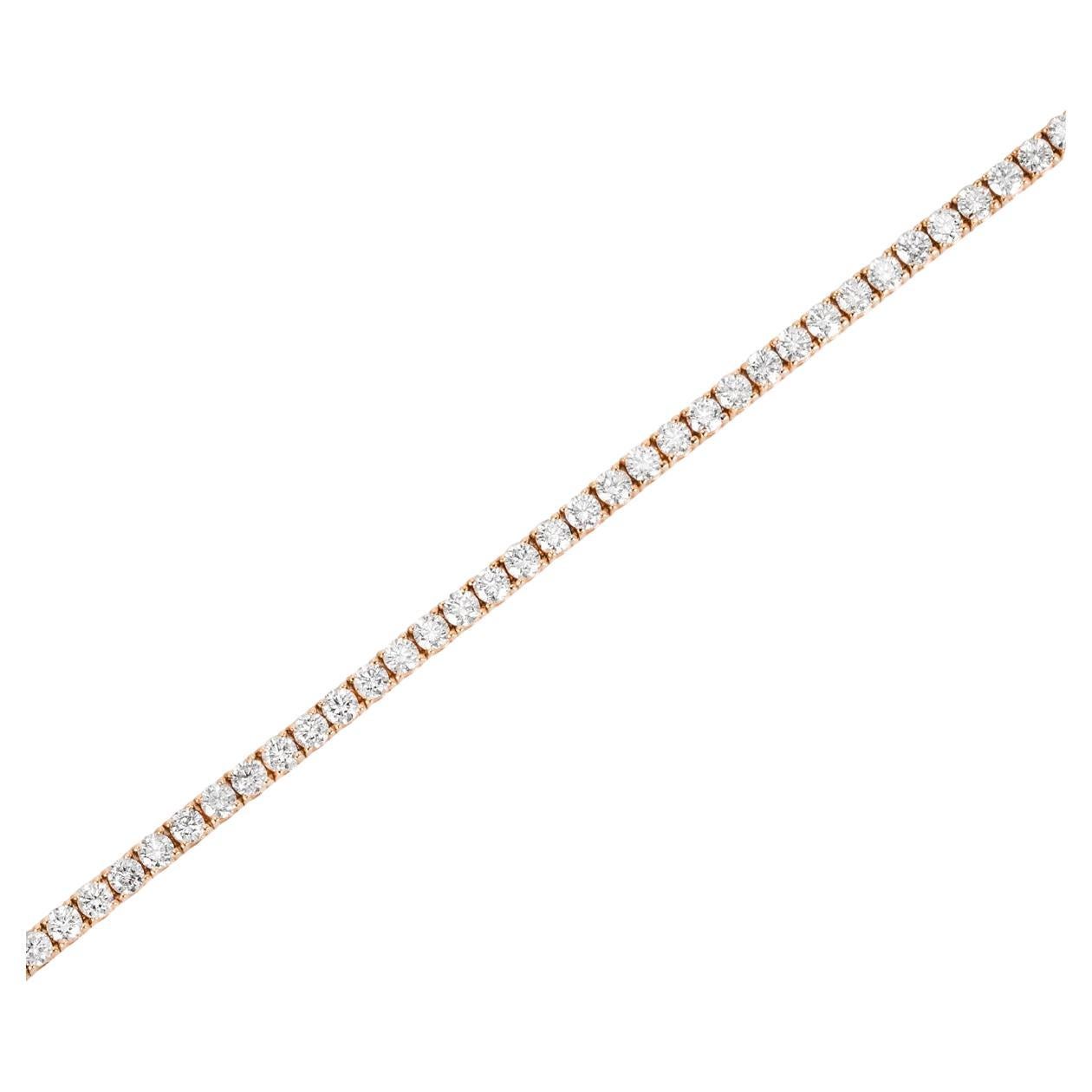 A timemless 18k rose gold diamond line bracelet. The tennis bracelet features 76 round brilliant cut diamonds set in a four prong mount with a total weight of 2.96ct, F-G colour and SI clarity. The 7.25-inch long bracelet measures 2.5mm in width,
