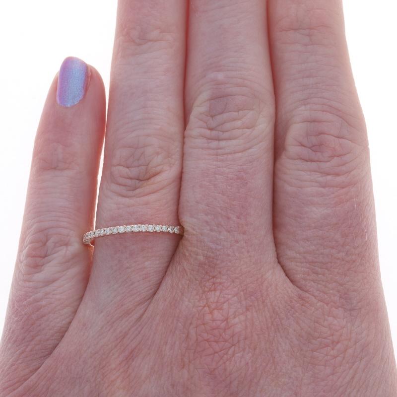 Taglio rotondo Fede nuziale in oro rosa con diamanti - Anello tondo Brilliante .16 da 10k in vendita