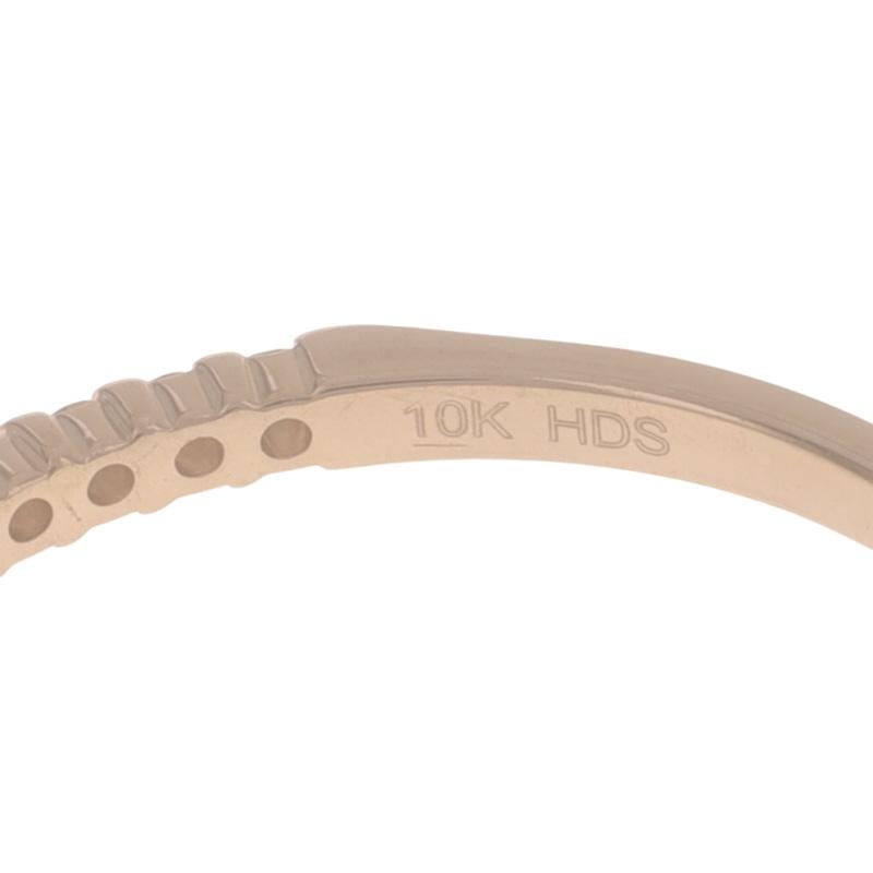 Fede nuziale in oro rosa con diamanti - Anello tondo Brilliante .16 da 10k in vendita 2