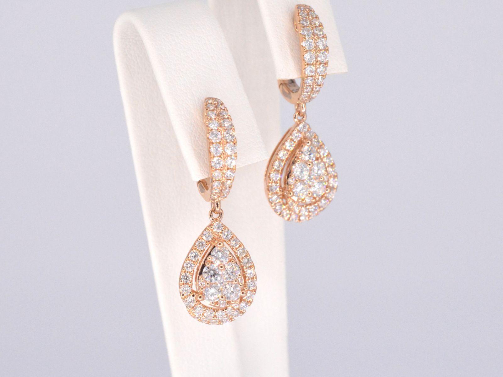 Brilliant Cut Rose gold drop-shaped earrings with brilliant cut diamonds For Sale
