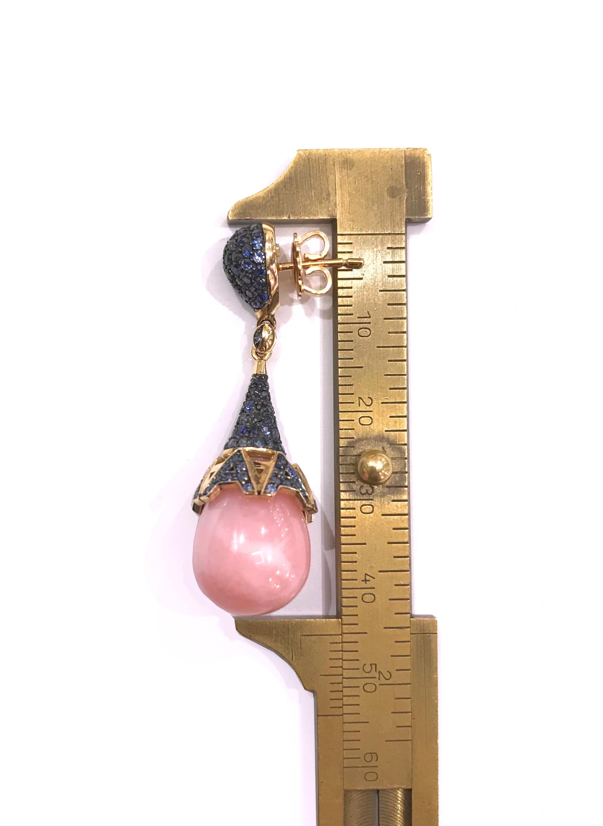 Roségold-Ohrringe mit blauem Saphir Pavè und rosa Opal Tropfen mit drehbarem 