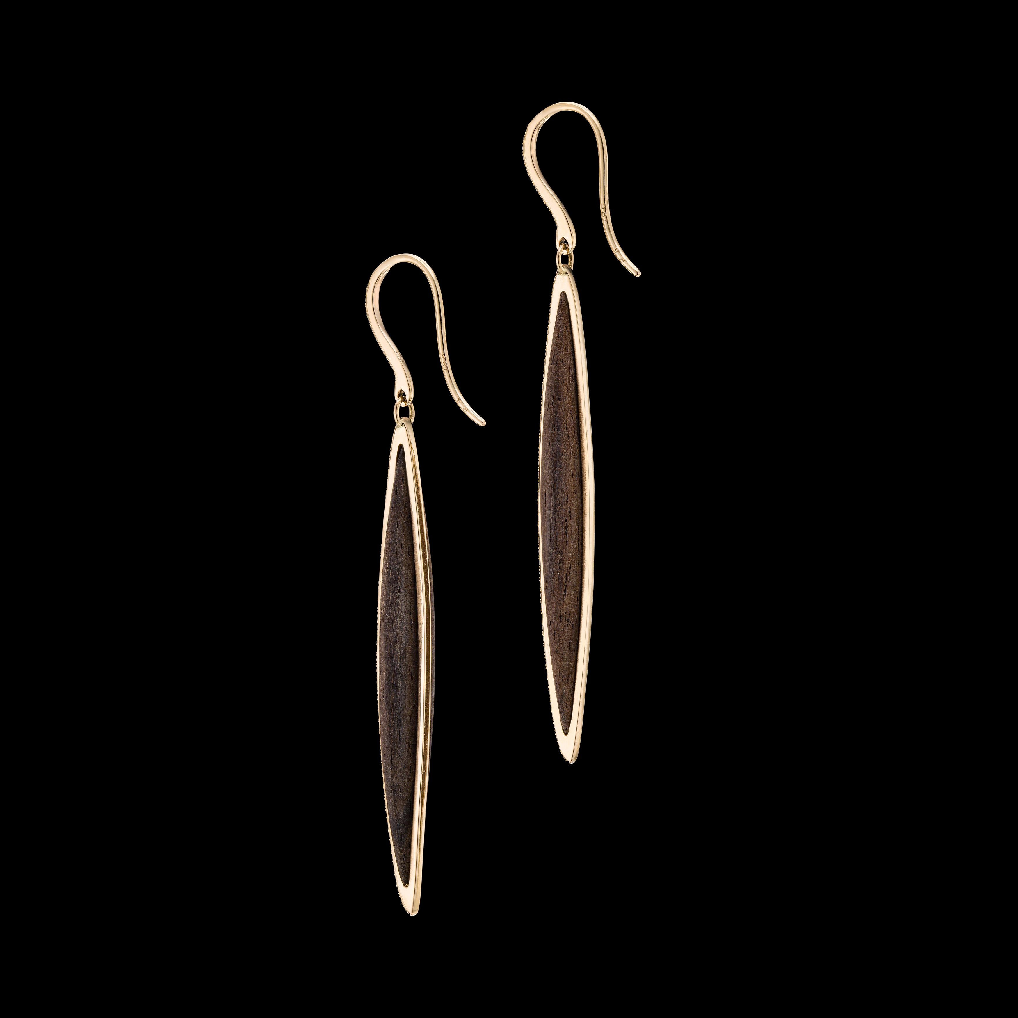 Rose Gold Ebony Wood Earrings 18 Karat For Sale 1