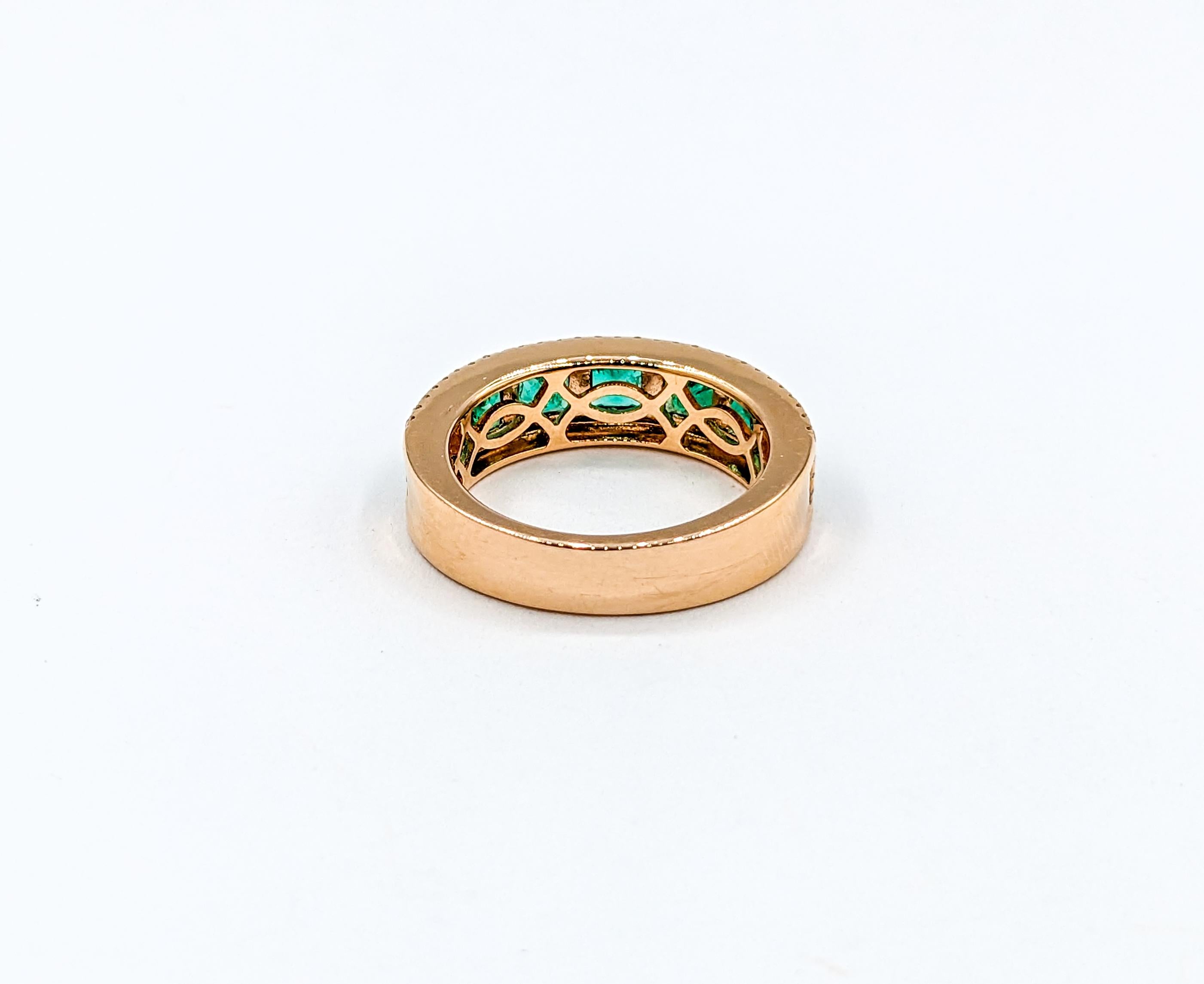 Rose Gold Emerald & Diamond Band Ring For Sale 1
