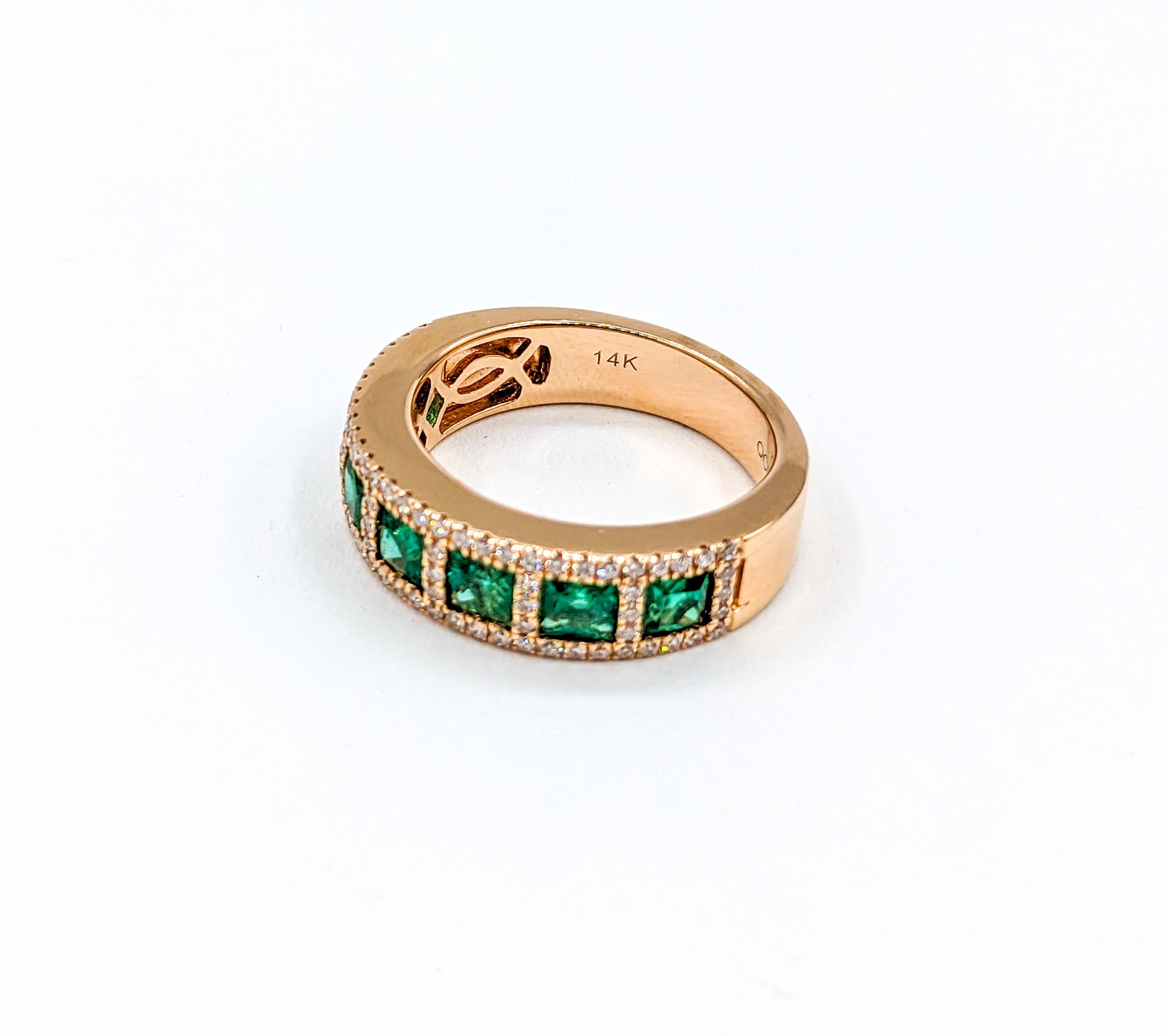 Rose Gold Emerald & Diamond Band Ring For Sale 2