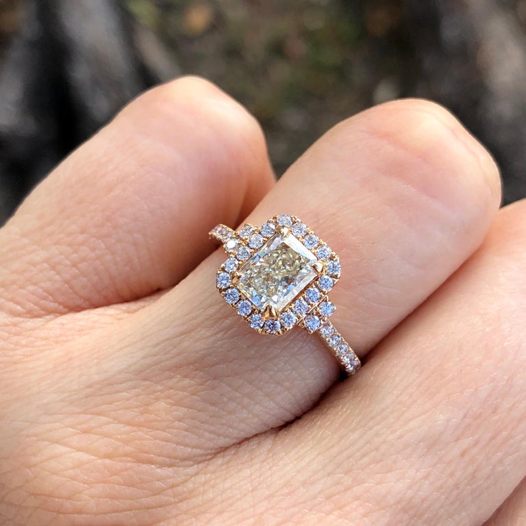 Rose Gold Engagement Ring 1 Carat Radiant Cut Diamond For Sale at 1stDibs