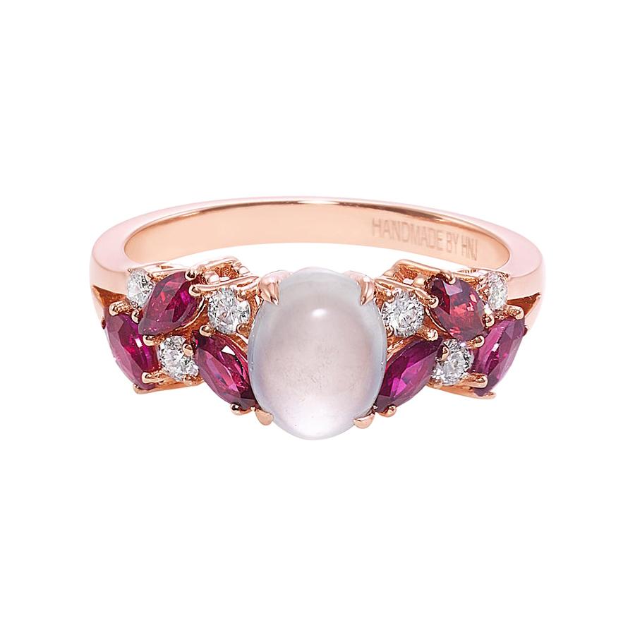 Verlobungsring aus Roségold mit weißer Jade, Marquise-Rubinen und Diamanten