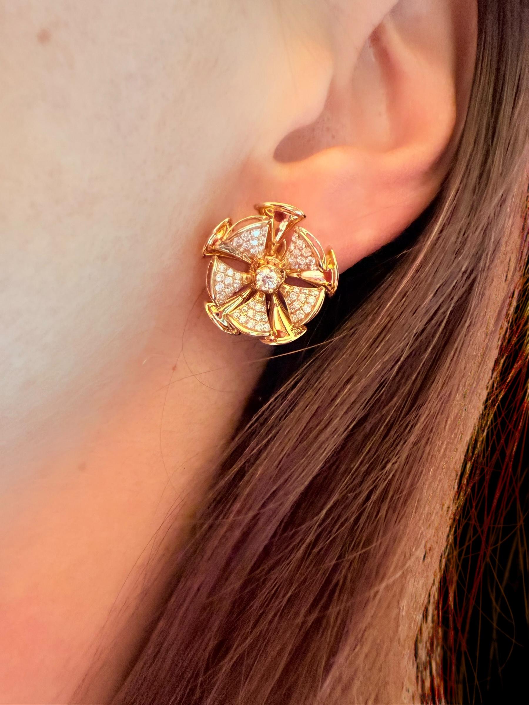 Set di gioielli con fiori in oro rosa e diamanti Nature In condizioni ottime in vendita a Esch sur Alzette, Esch-sur-Alzette