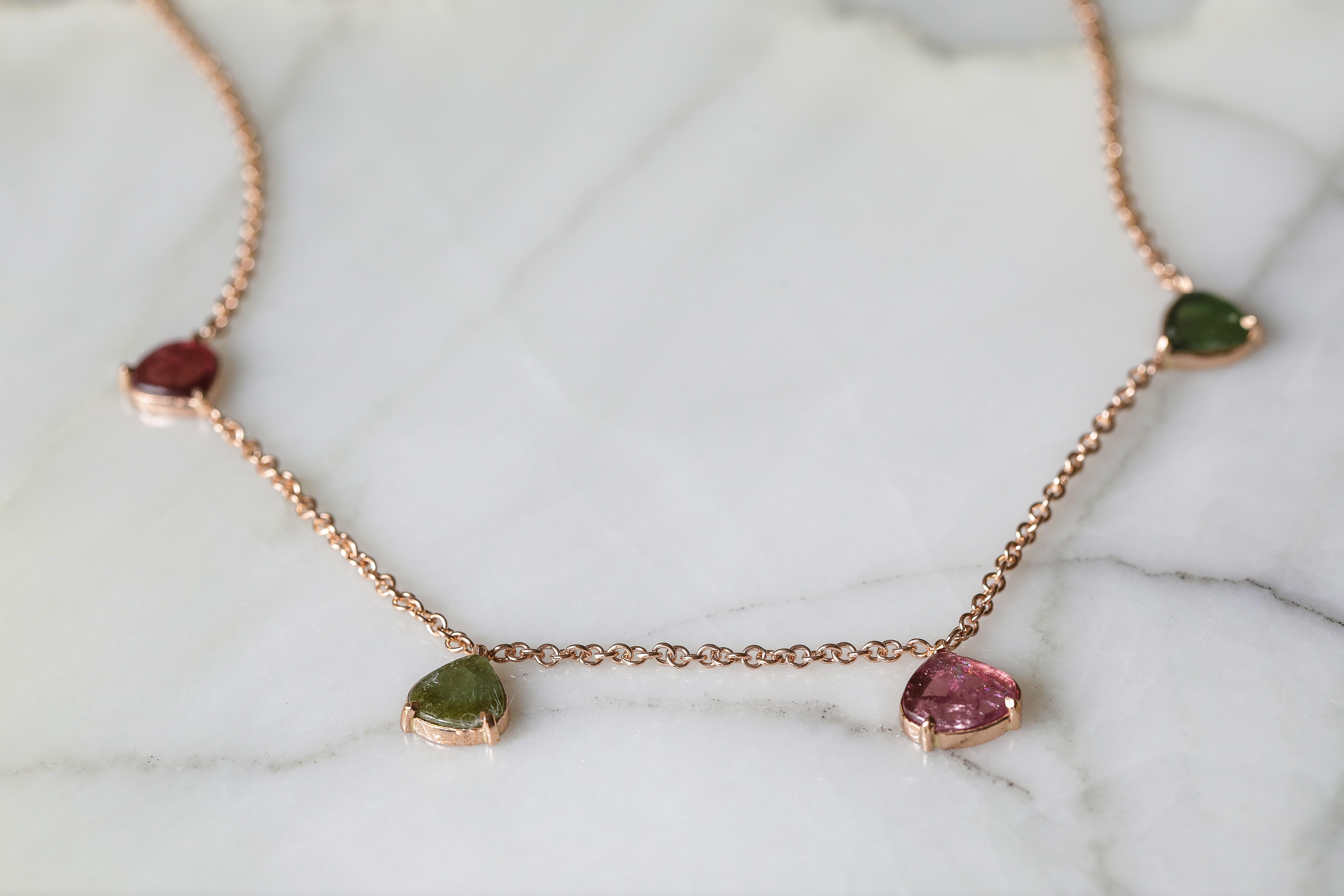 Women's Rose Gold Four Tourmaline Green and Pink Drop Cabochon Chain Chocker Necklace For Sale