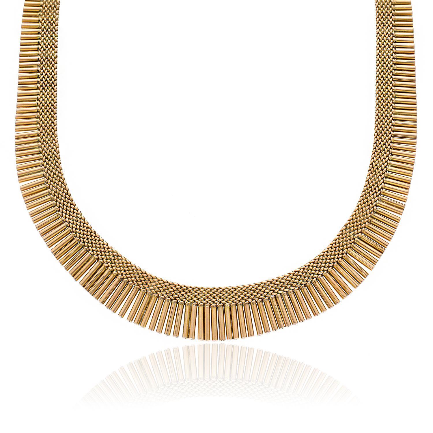 Rose Gold Fringe Necklace In condizioni ottime in vendita a New York, NY