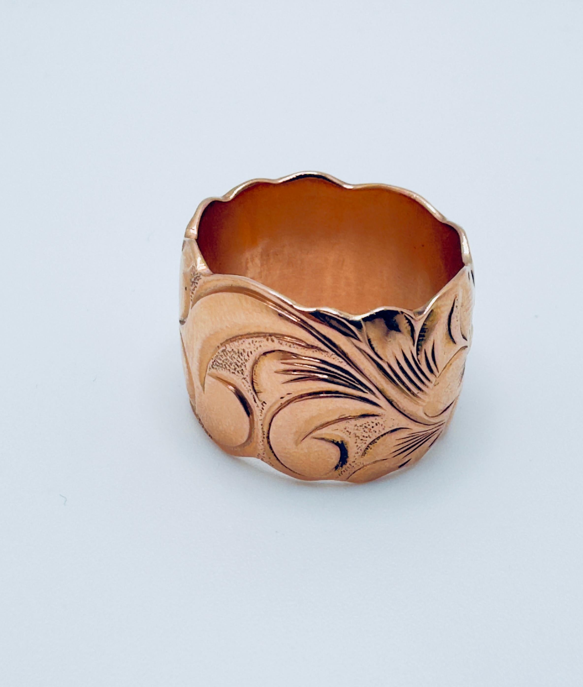 Bague hawaïenne à fleurs en or rose en vente 2