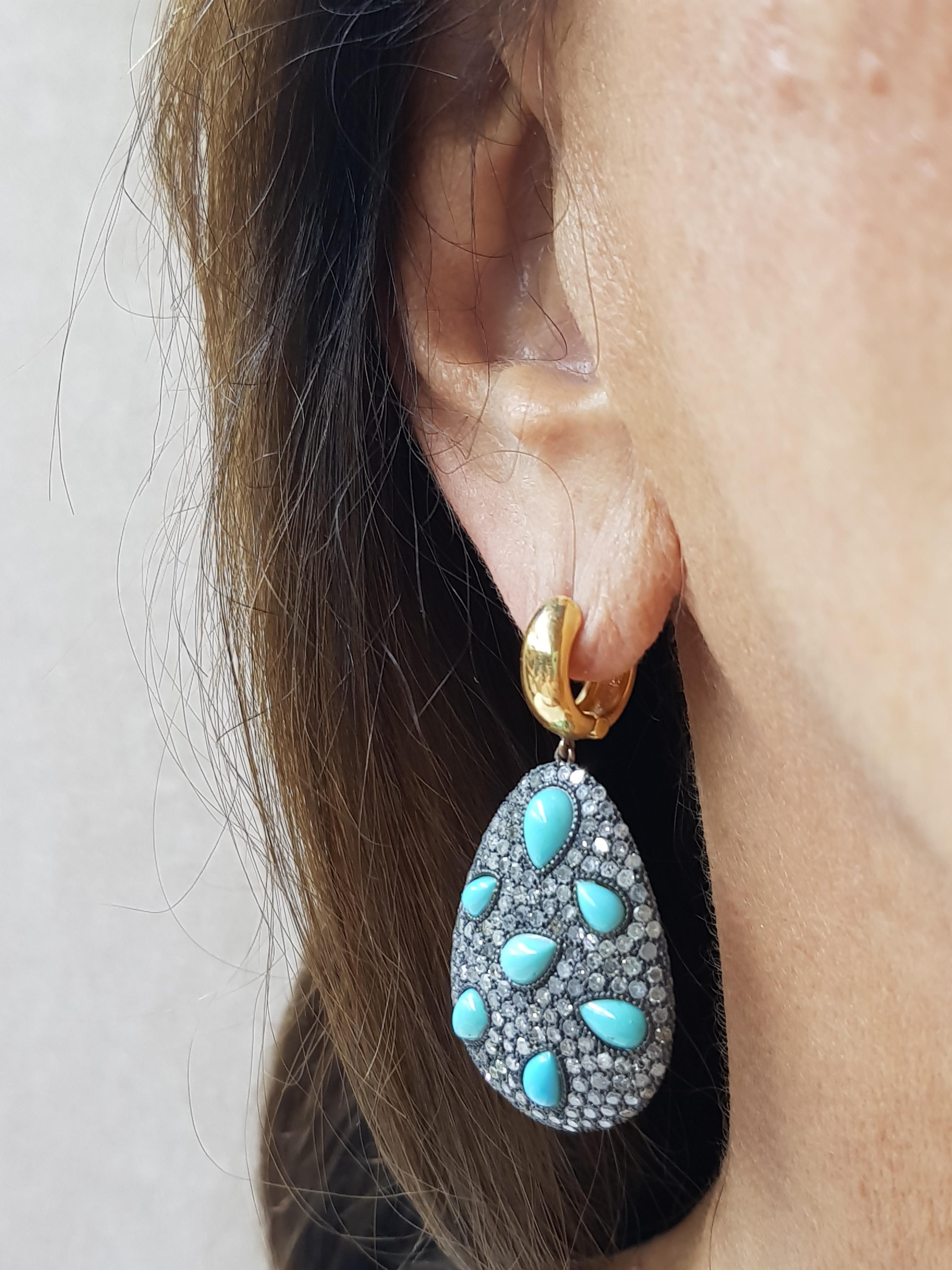 Rose Gold Icy Diamond Turquoise Earring In New Condition For Sale In Findikli, Beyoglu