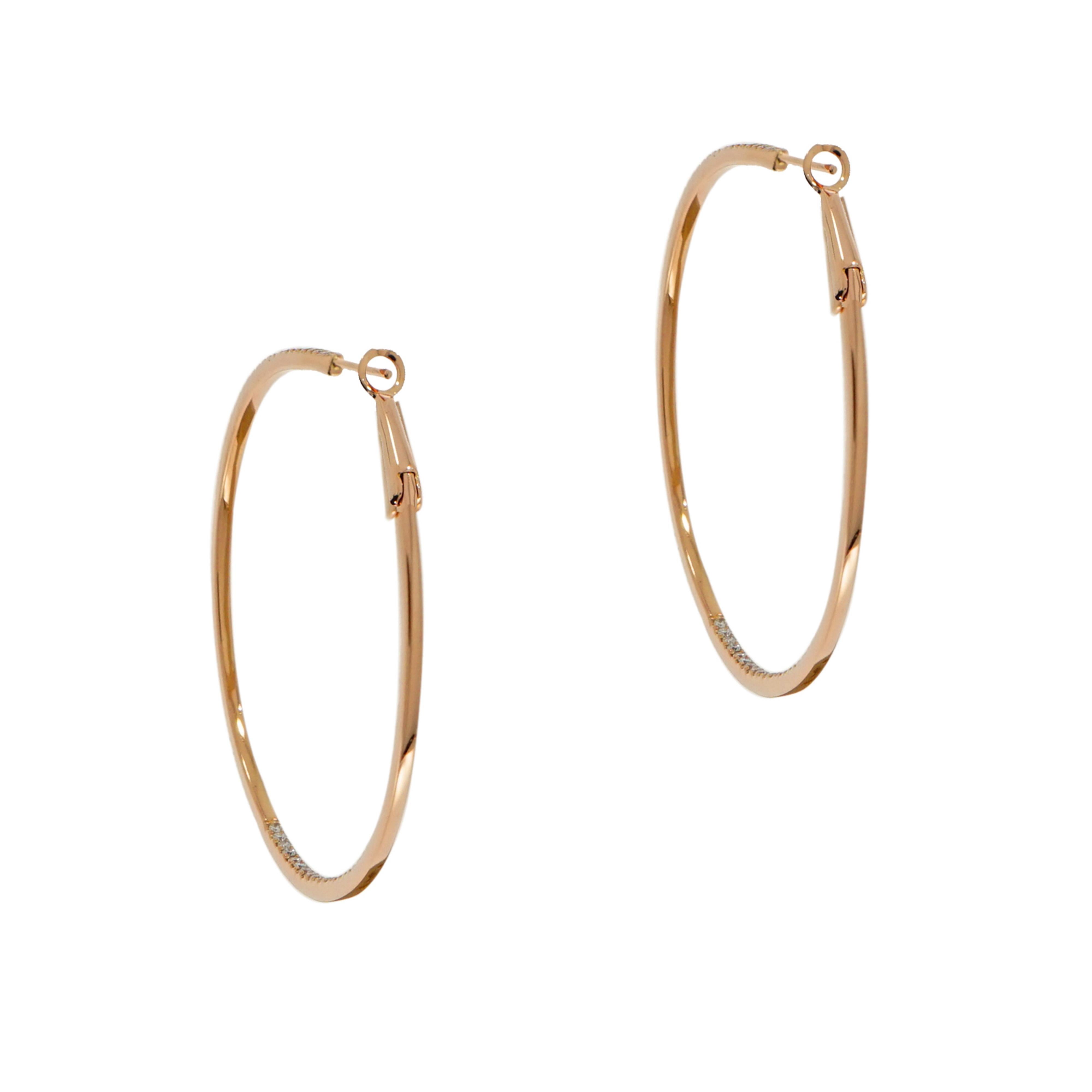 Put that finishing touch on any look, with a spectacular pair of diamond hoop earrings. 
Crafted in 18k Rose Gold and finished with a clip type of closure.
Perfect for any occasion!!!
