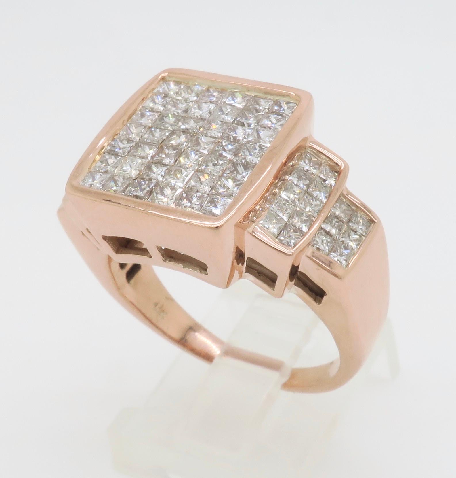 Bague en or rose à sertissage invisible de diamants taille princesse en vente 7