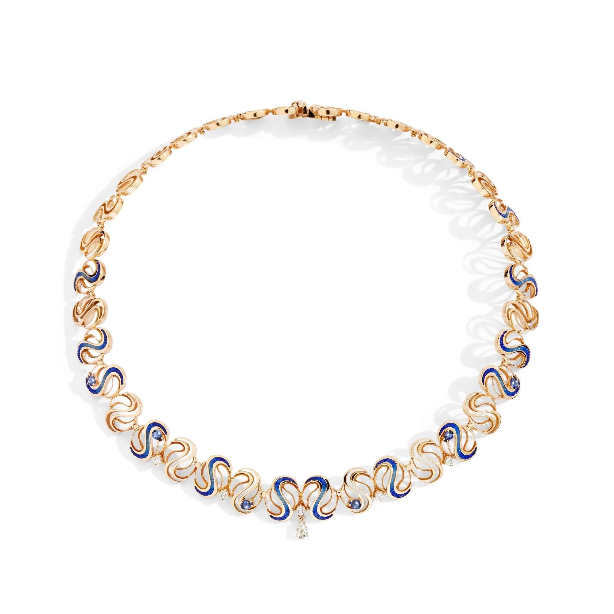 Moderne Collier en or rose, diamants, saphirs bleus et micromosaïque en vente