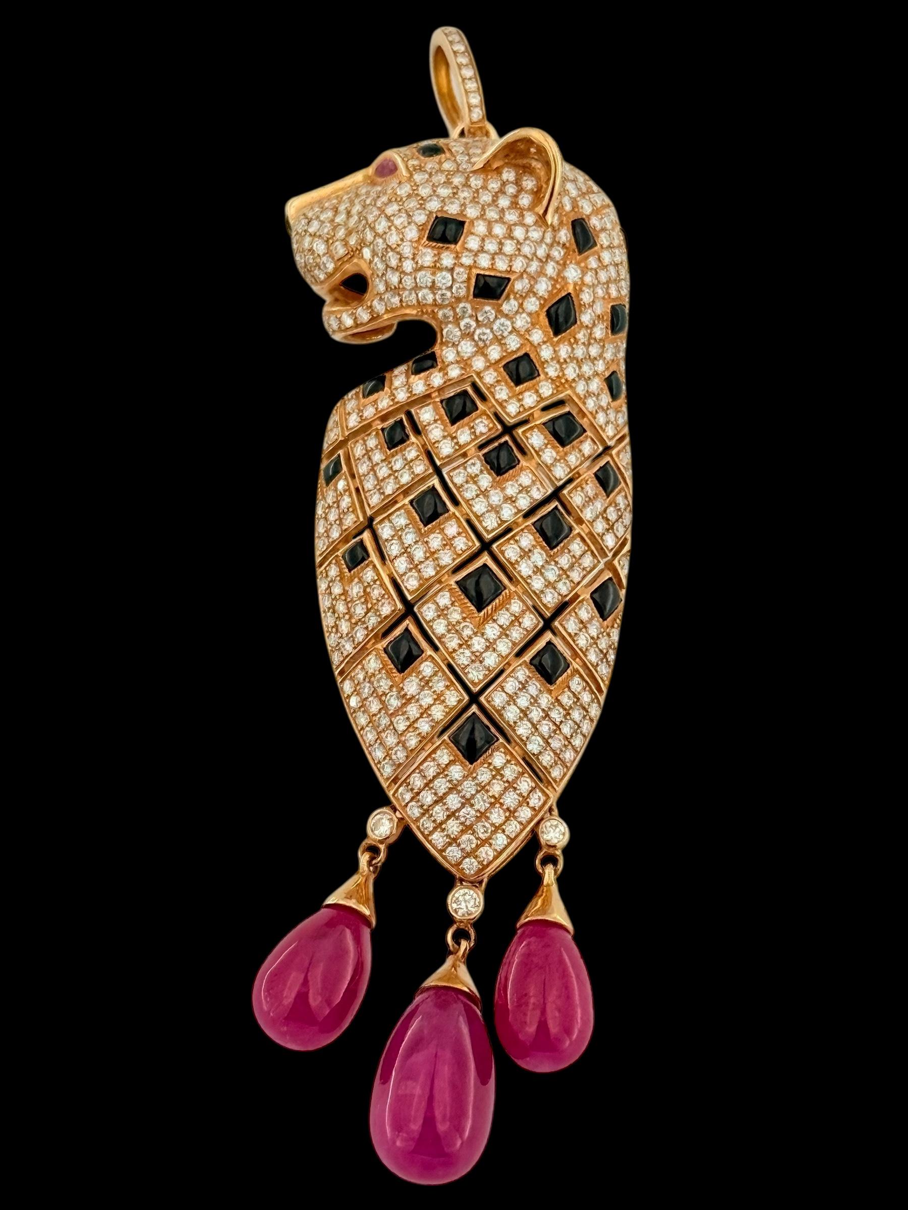 Rose Gold Panthere Pendant with Diamonds, Onyx and Rubies For Sale 5