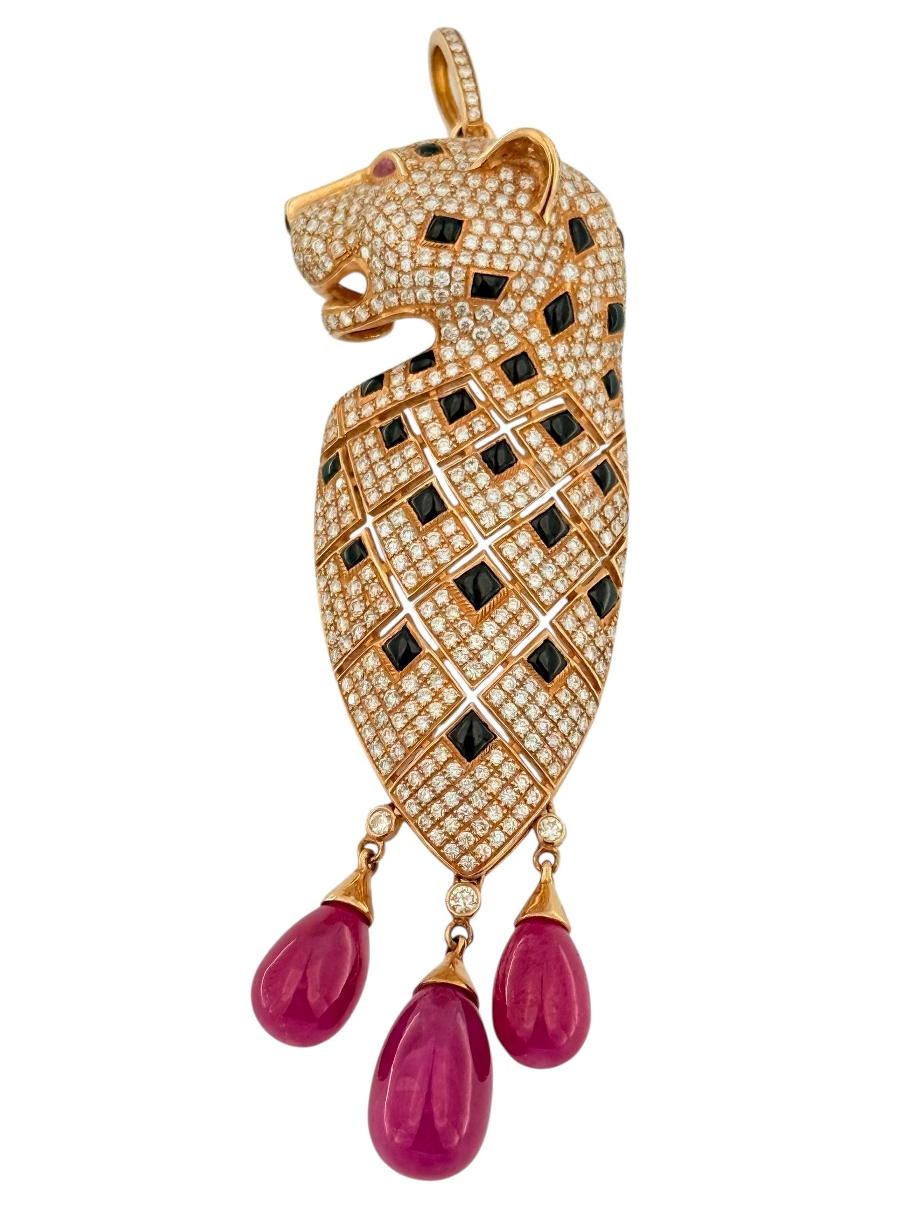 Rose Gold Panthere Pendant with Diamonds, Onyx and Rubies For Sale 3
