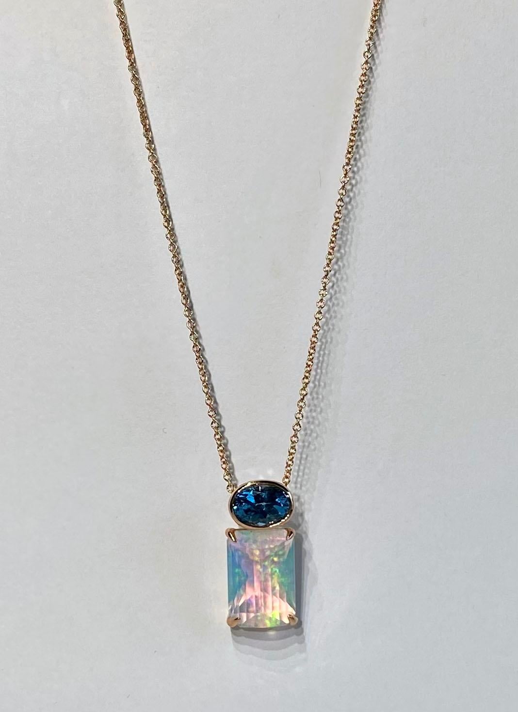 A 14kt Rose Gold Pendant set with Topaz and Opal For Sale 3