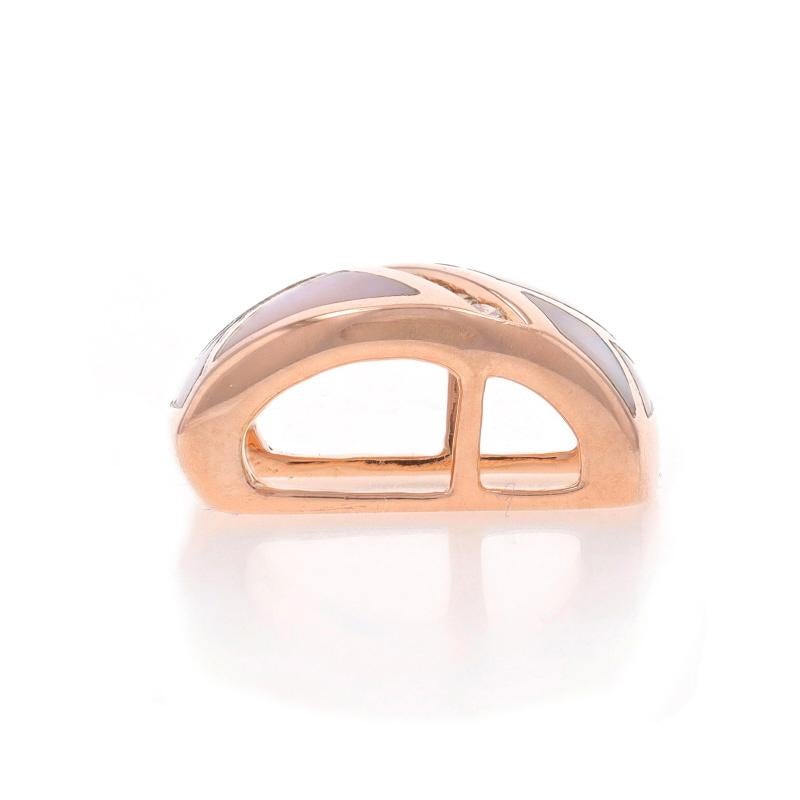 Taglio rotondo Ciondolo a scorrimento in oro rosa con madreperla e diamanti - 14k .15ctw in vendita