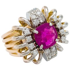Bague en or rose, platine et diamant, rubis de 1,68 carat