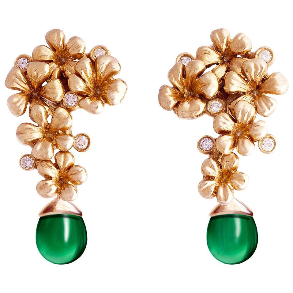 Orecchini a fiore di prugna in oro rosa con diamanti dell'artista