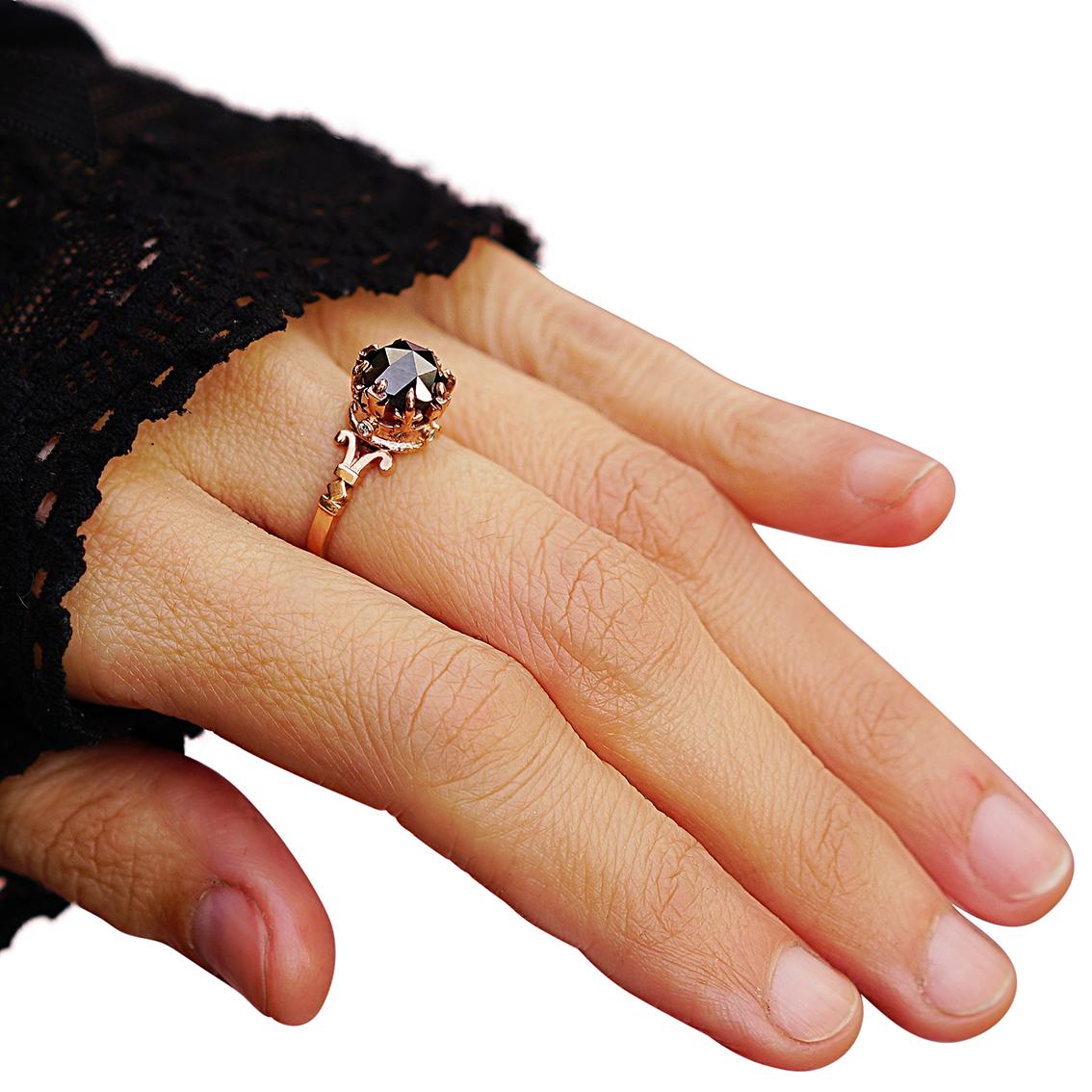 black crown ring