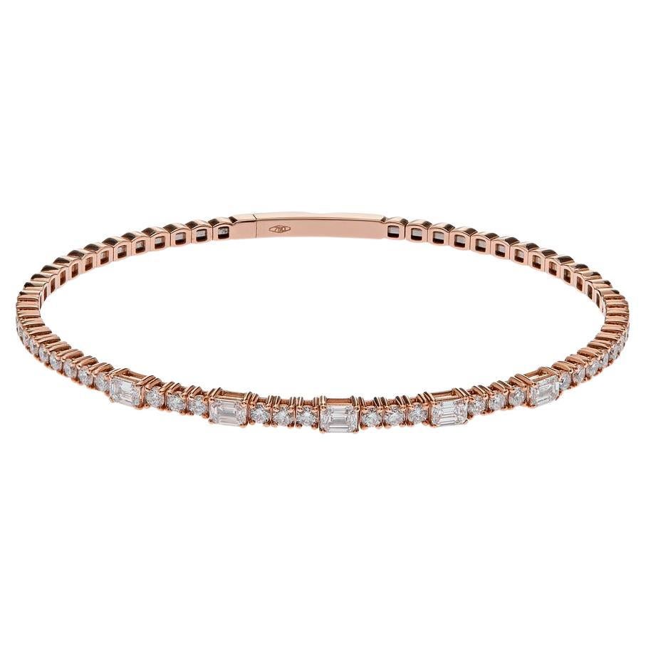 Bracciale in oro rosa con diamanti rotondi e smeraldo