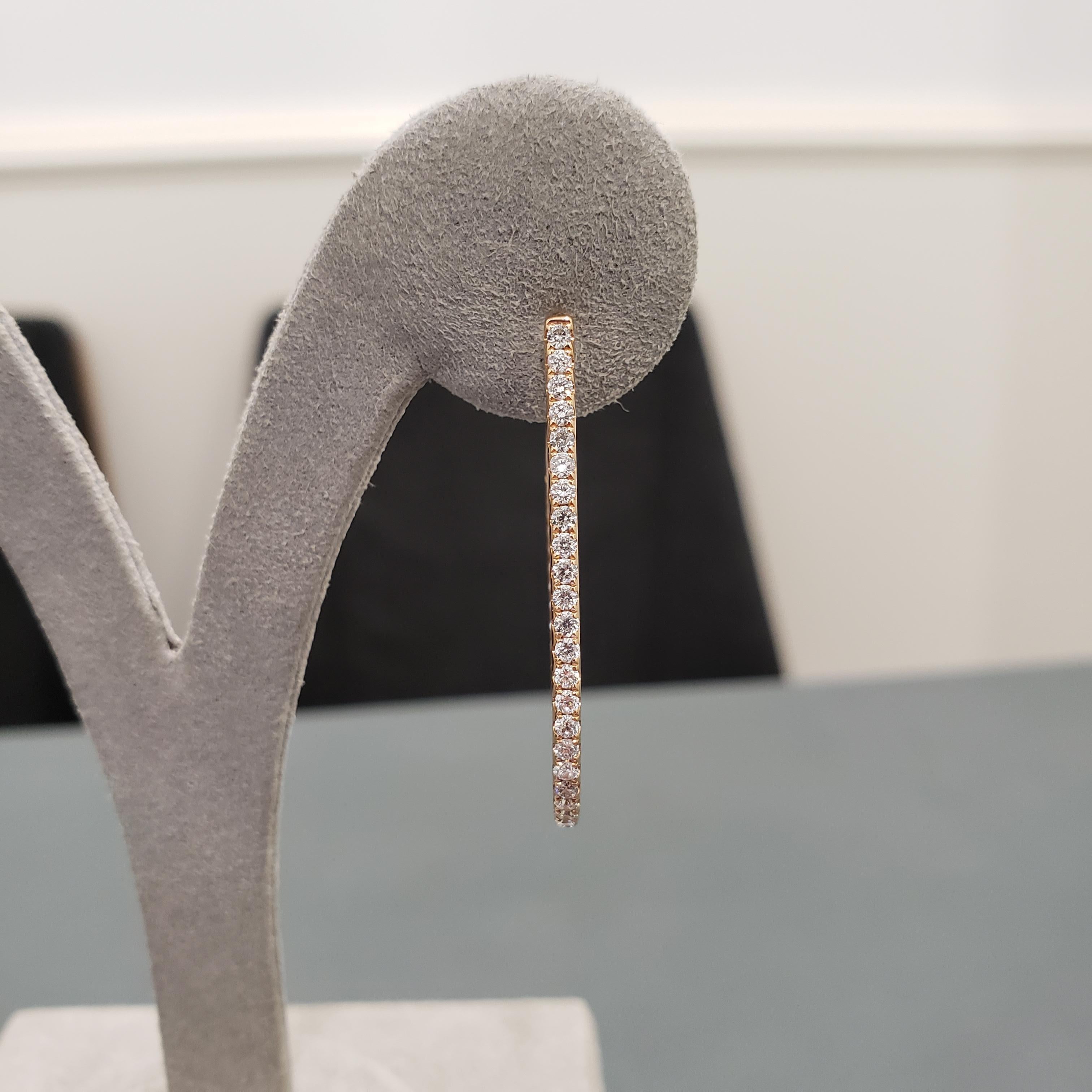 Donna Roman Malakov Diamonds, orecchini a cerchio a goccia con diamante rotondo da 1,44 carati, in oro rosa in vendita