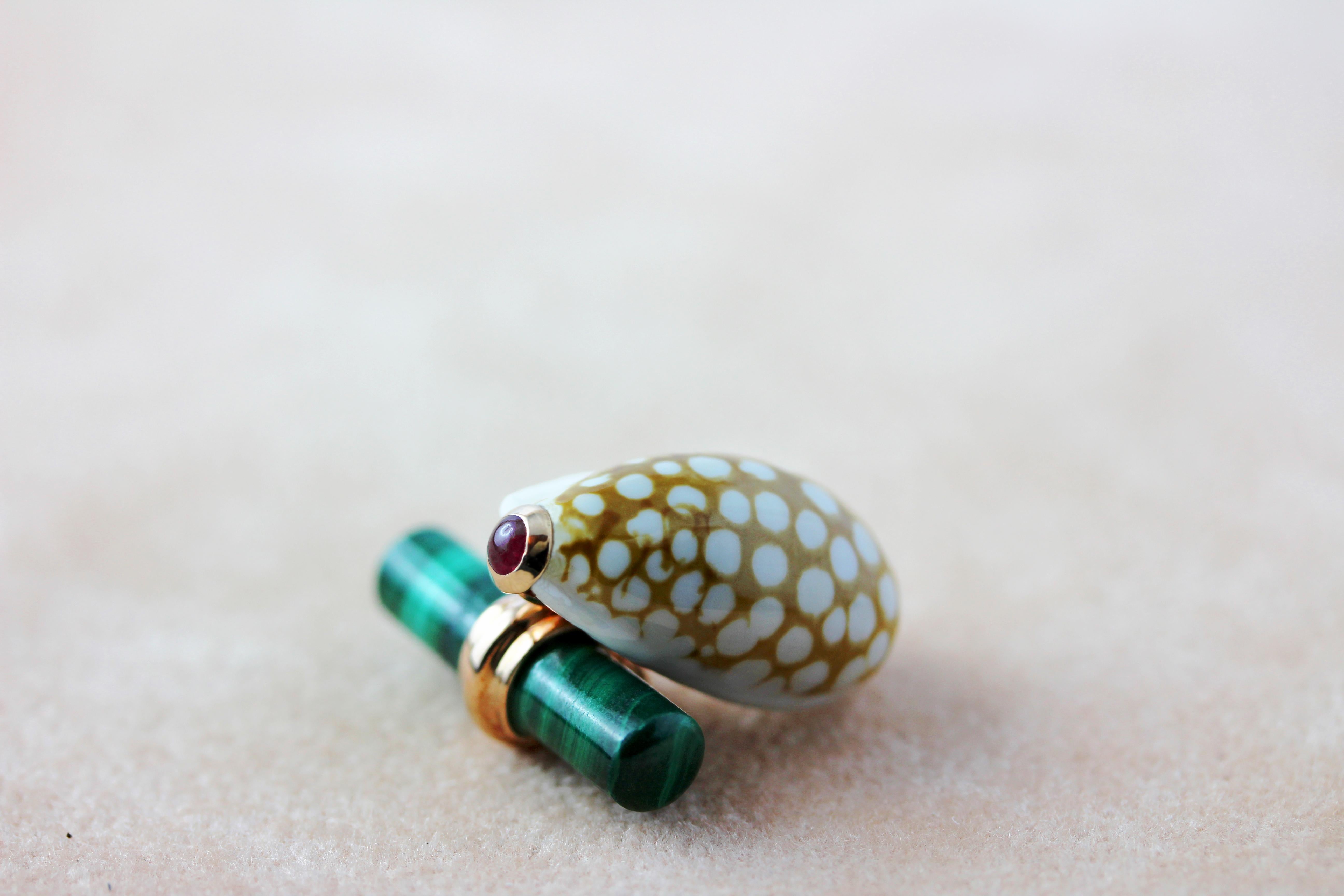 Women's or Men's Rose Gold Shell Cufflinks with Malachite and Cabochon Rubies