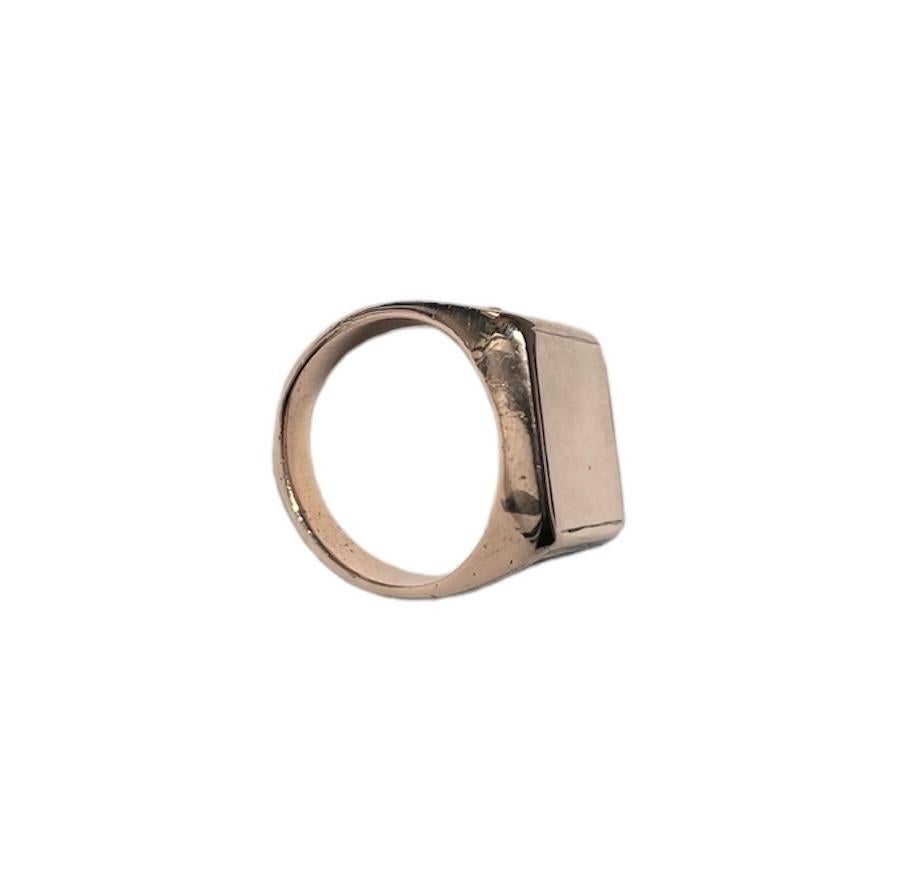 Rose Gold Signet Ring In Good Condition For Sale In Guaynabo, PR