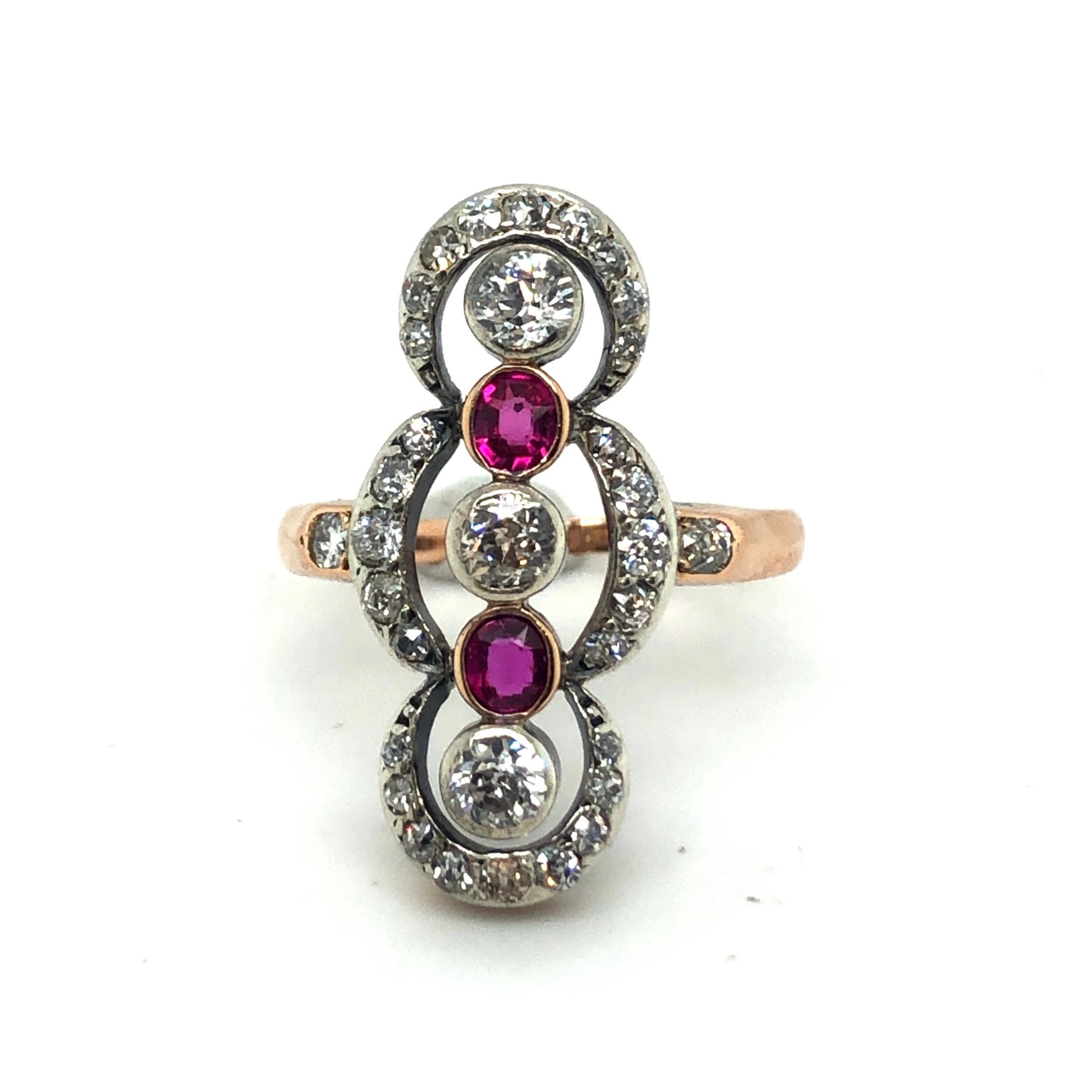 Rose Gold Silver Ruby and Diamond Antique Dress Ring, circa 1890 In Good Condition In Zurich, CH