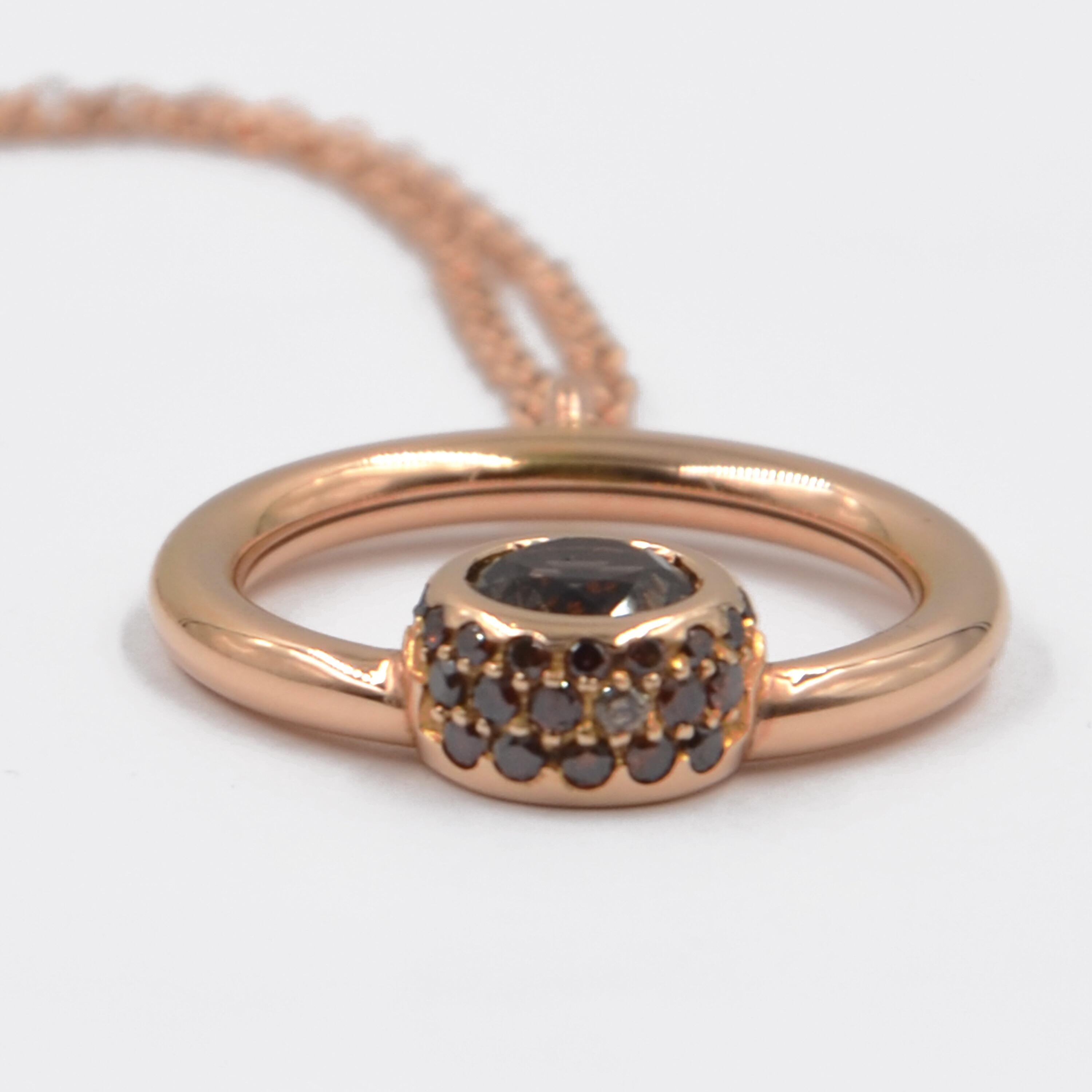 da uomo o donna Ciondolo Garavelli in oro rosa con quarzo fumé e diamanti marroni e catenina in vendita