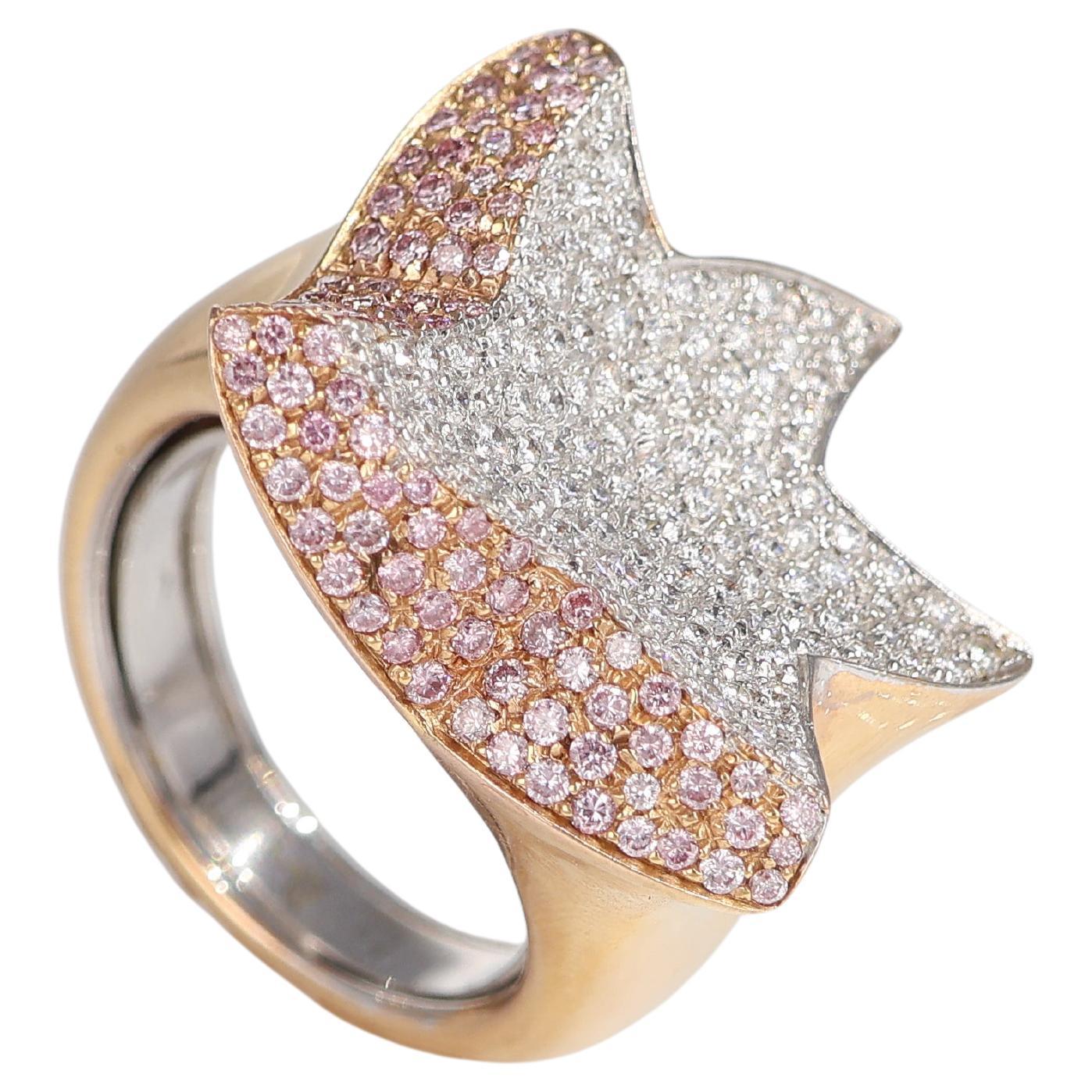 Rose Gold Star-Shaped Band Ring with White and Pink Diamond Pavé For Sale