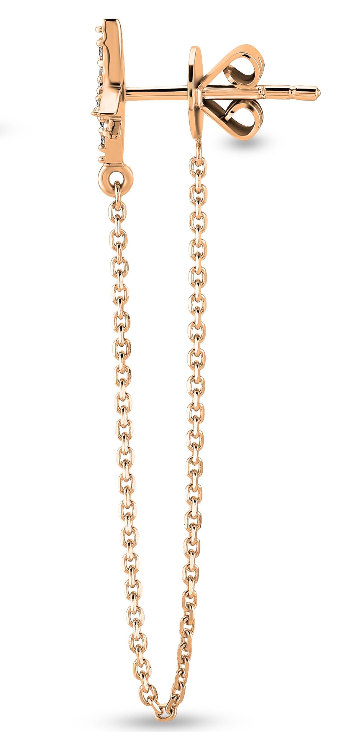 Taille ronde Boucles d'oreilles en or rose en forme d'étoile avec diamants en vente
