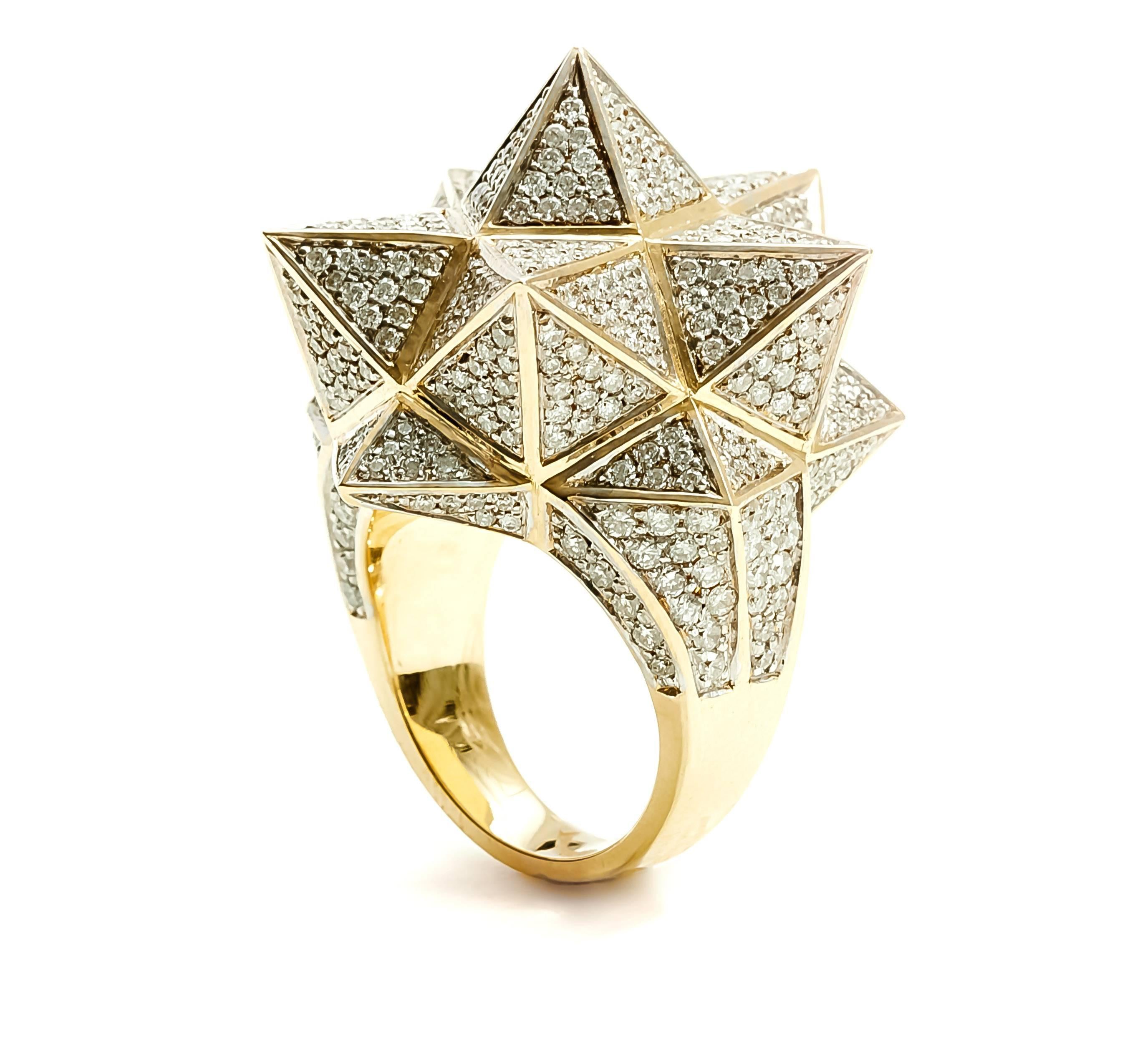 Round Cut Rose Gold Star Tetra Diamond Ring For Sale