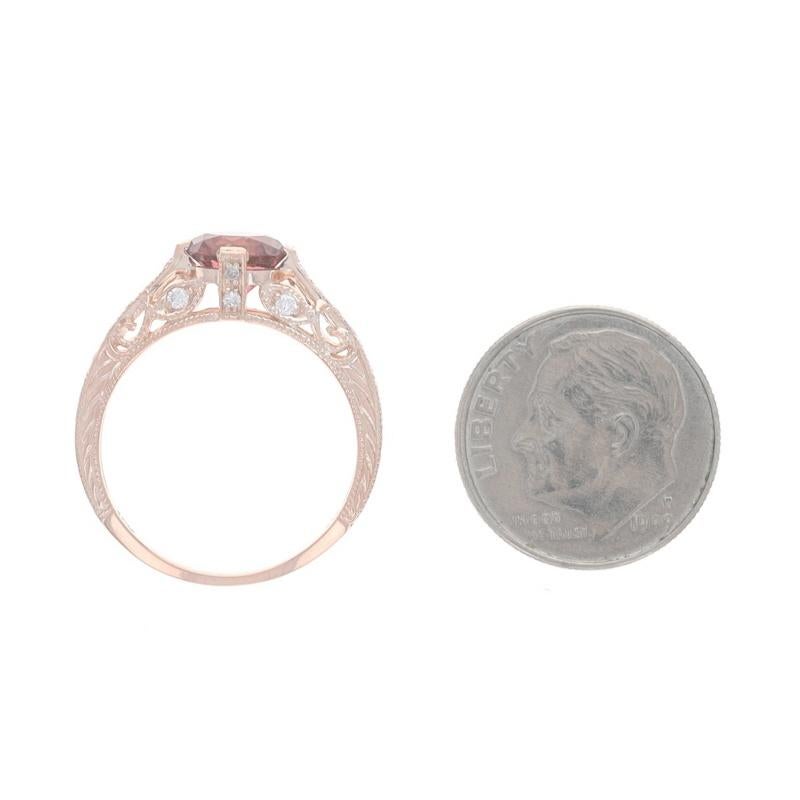 Anello in oro rosa con tormalina e diamanti - 10k Round 1.23ctw Etched Milgrain in vendita 1