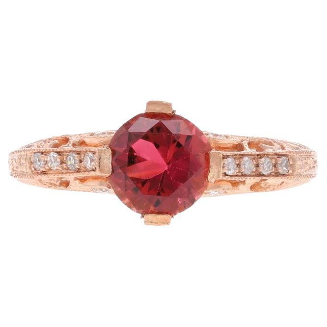 Anello in oro rosa con tormalina e diamanti - 10k Round 1.23ctw Etched Milgrain in vendita