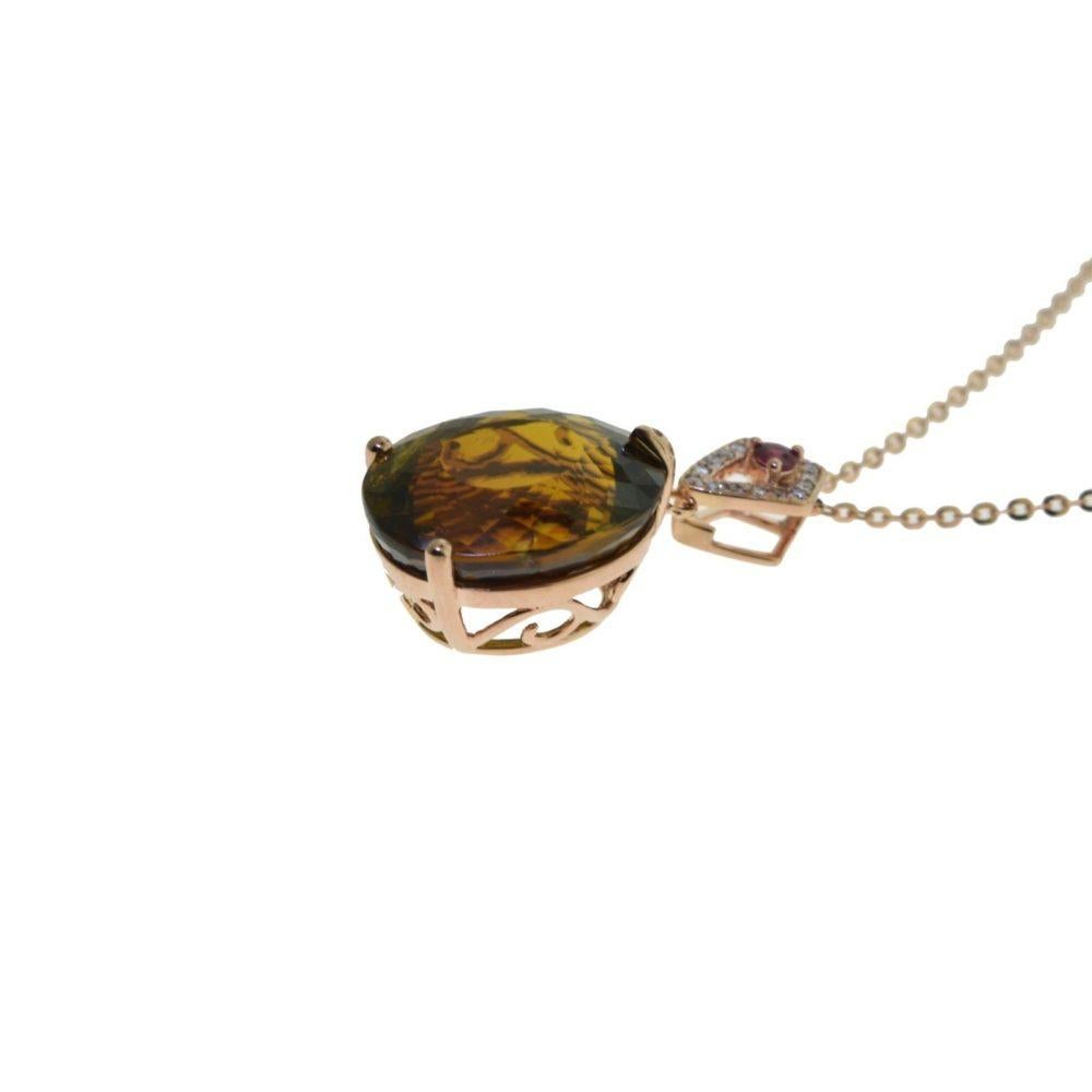 Taille ovale Collier pendentif en or rose 18 carats avec tourmaline certifiée GIA, diamants et rubis sertis en vente