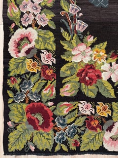 Rose Kilim • Vintage European Flatweave Wool Rug • 8′5″×11′3″ • 1940s Moldova