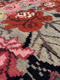 Moldova Rose Kilim • Vintage European Flatweave Wool Rug • 8′×11′ • 1950s